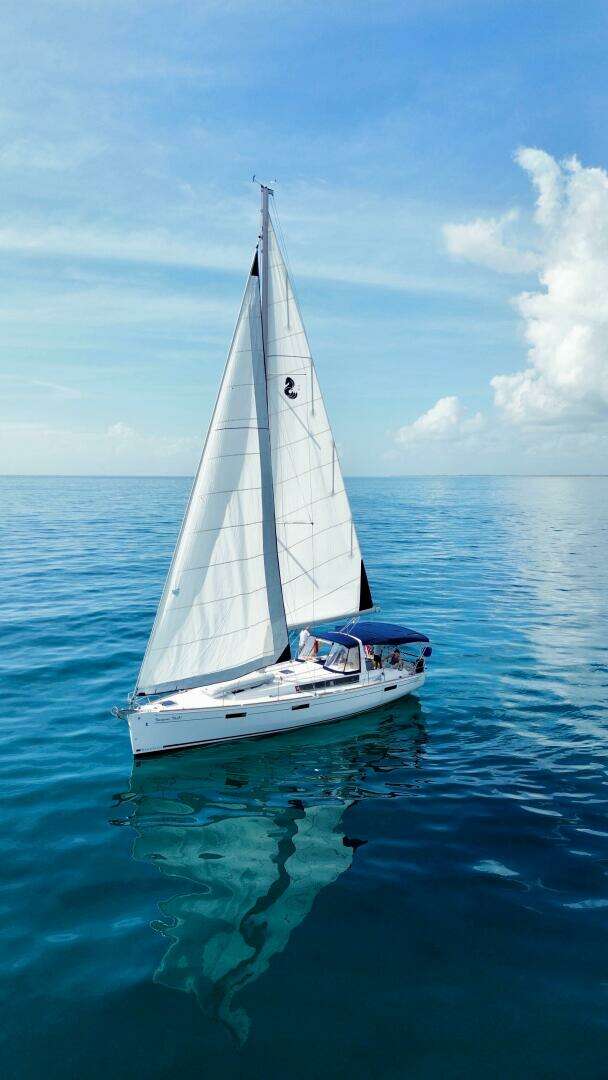 2015 Beneteau Oceanis 45 - Image 8