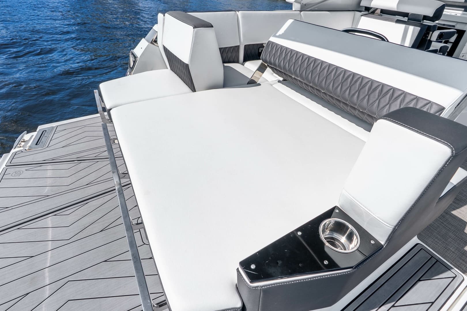 2022 Monterey — - Image 27