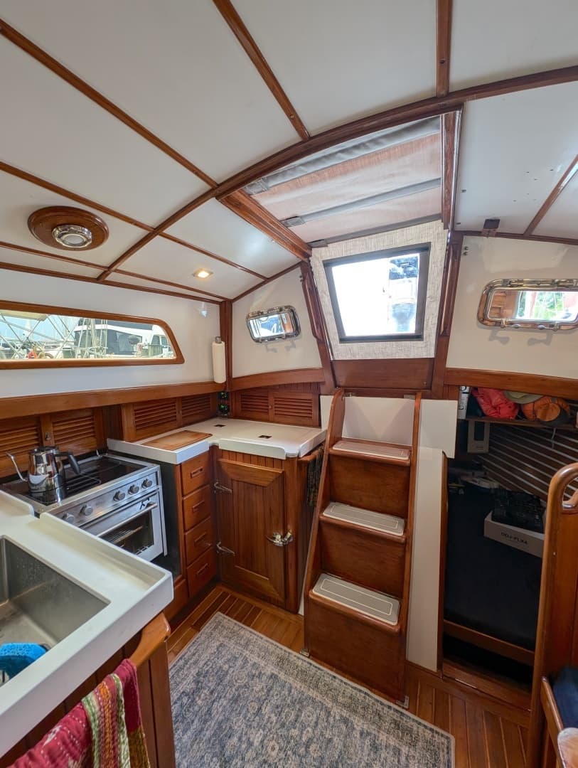 1984 Tayana Vancouver 42 - Image 14