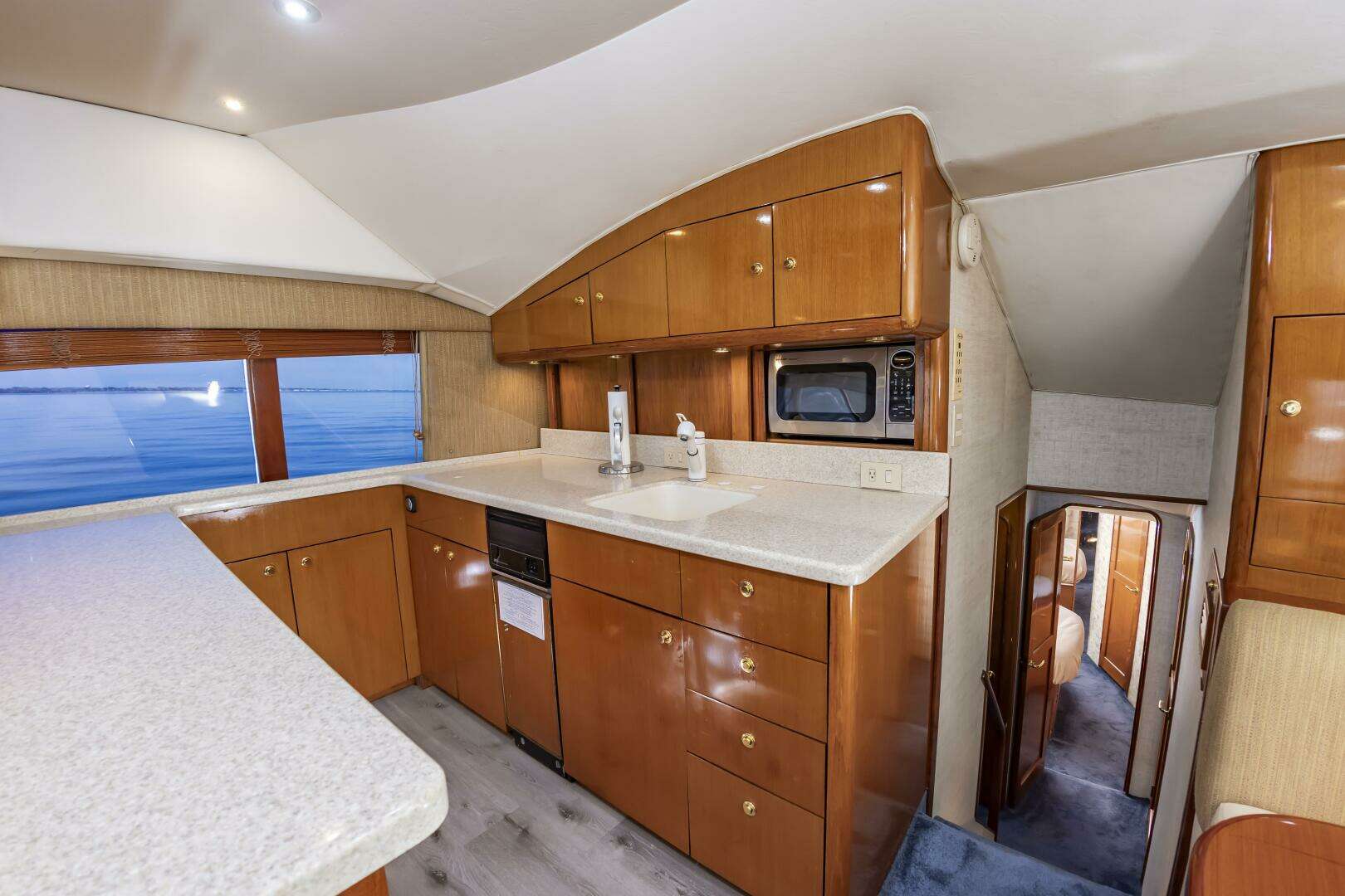2001 Ocean Yachts 52 SUPER SPORT - Image 33