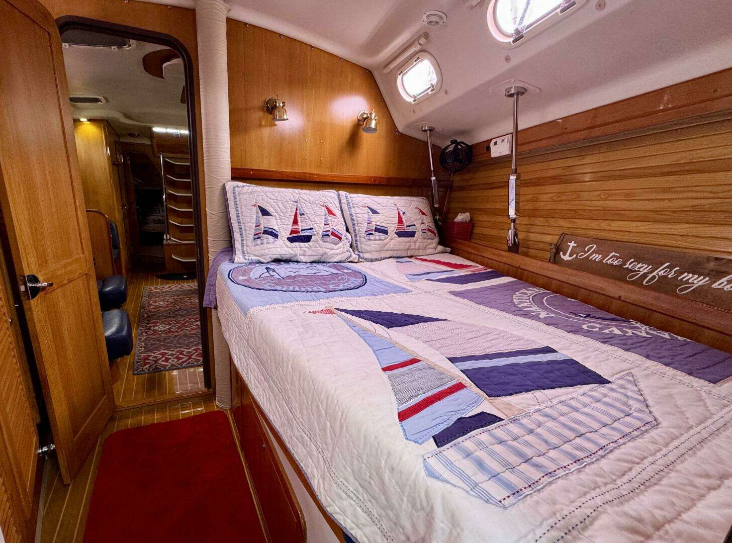 2005 Catalina 470 - Image 37