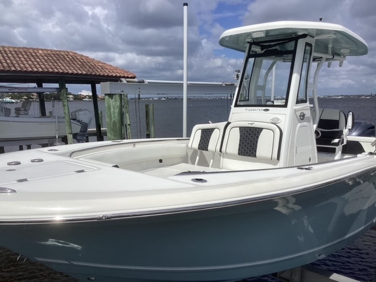 2023 Tidewater 232 SS - Image 3
