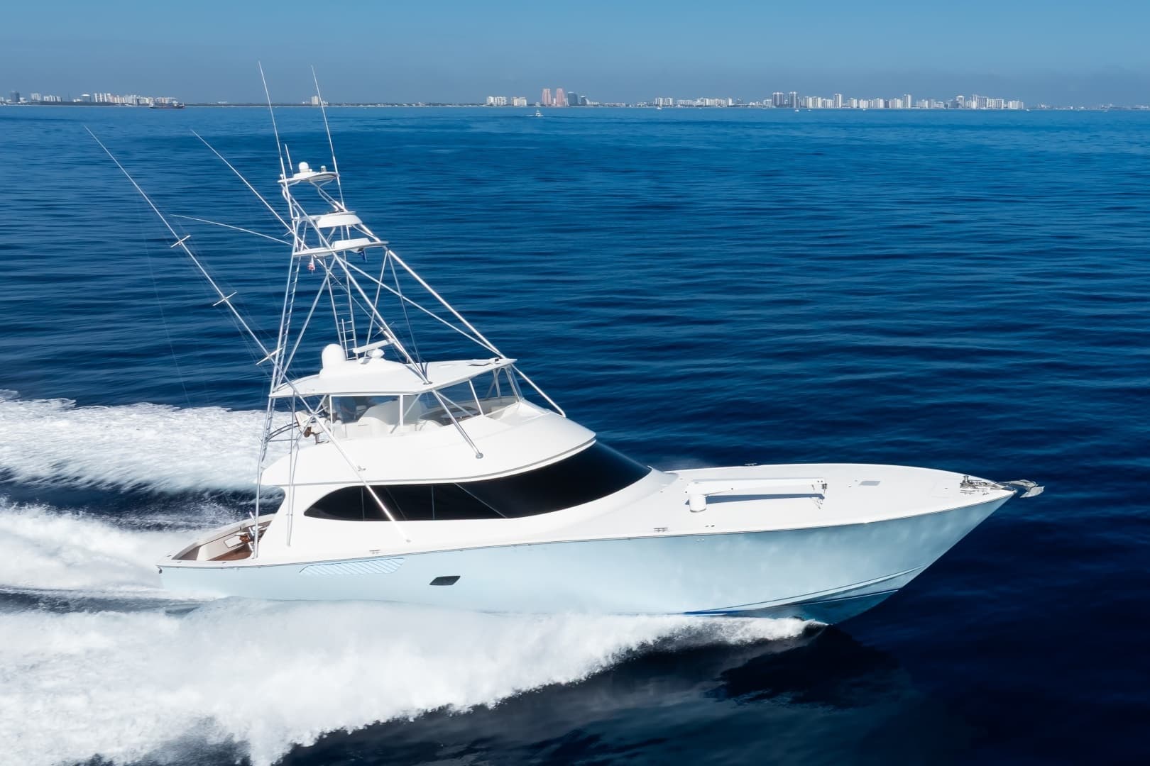 2010 Viking 82 Convertible - Image 45