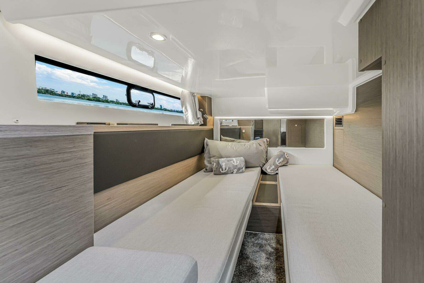 2025 Jeanneau NC1295 Fly - Image 32