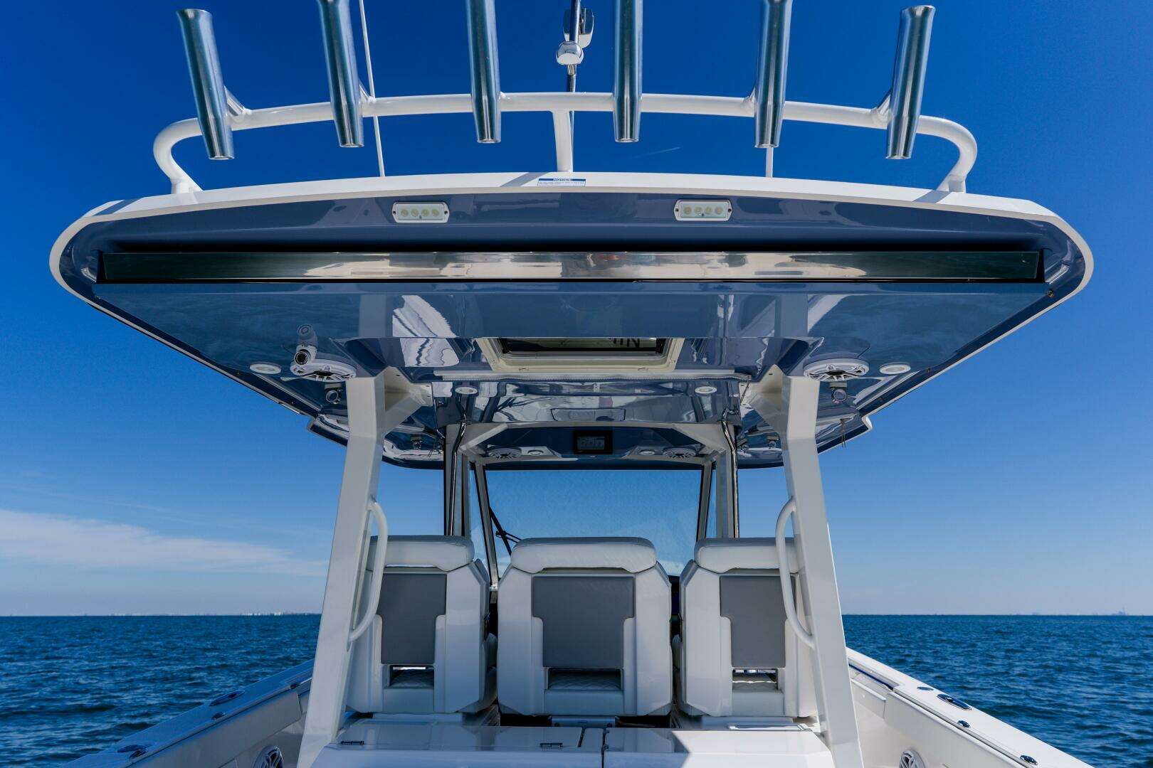 2022 Pursuit S 378 Sport - Image 29