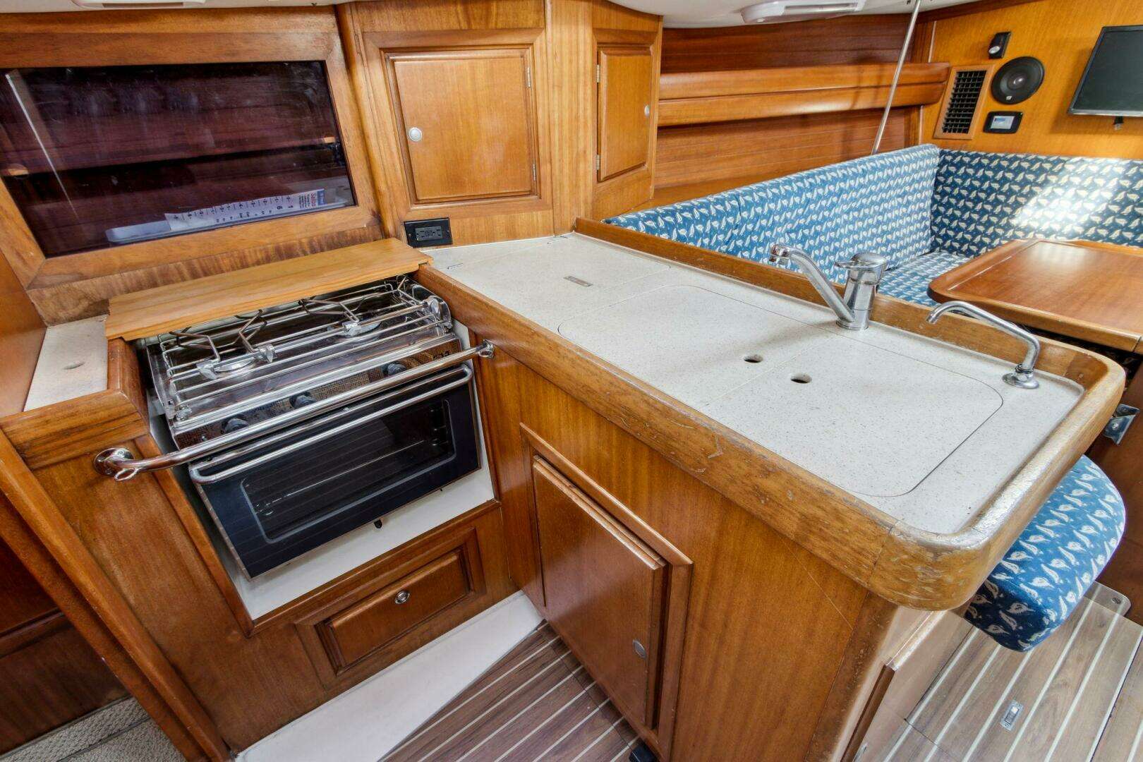 1998 Dufour 35 Classic - Image 16