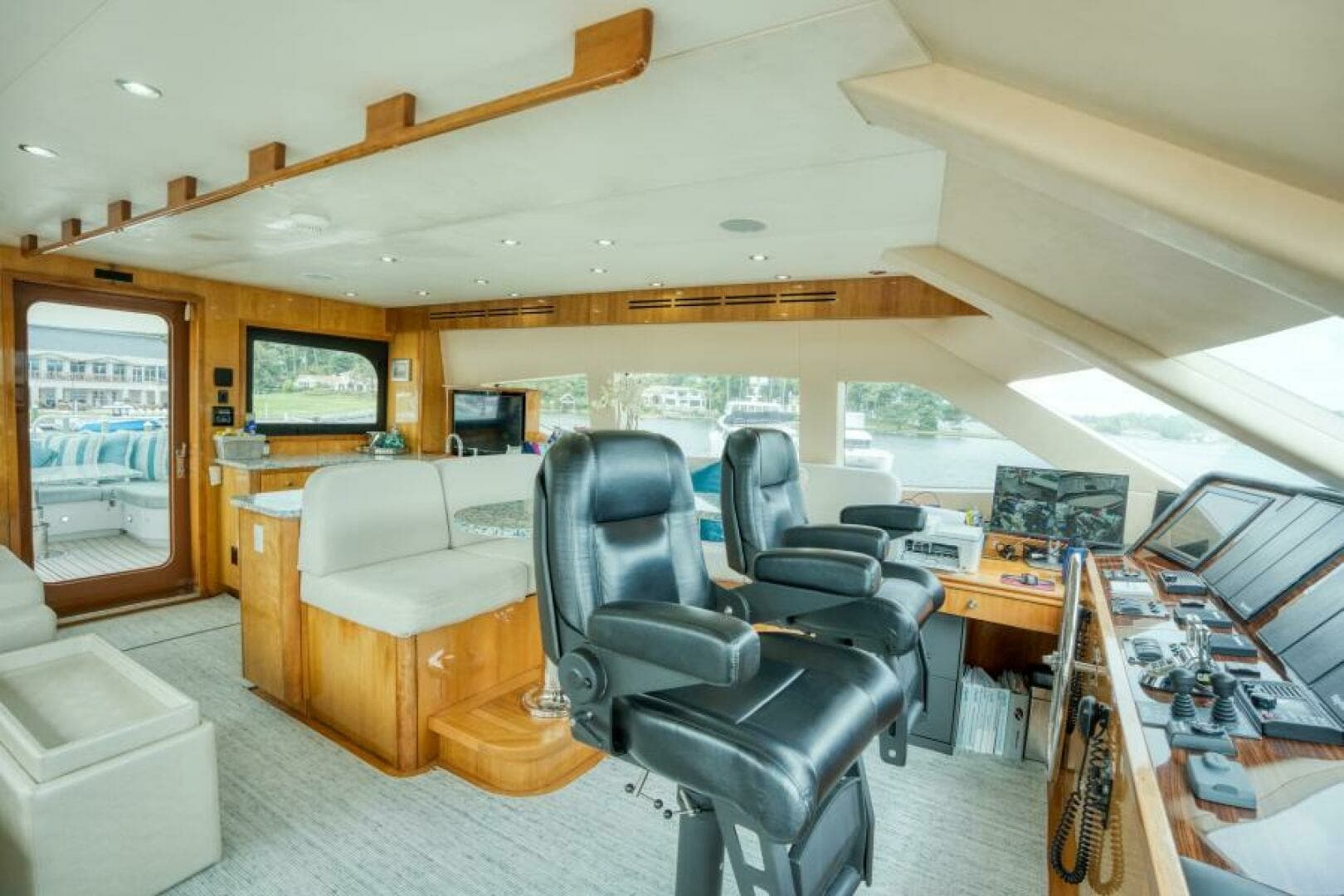 2007 Hatteras 80 Enclosed Bridge - Image 49