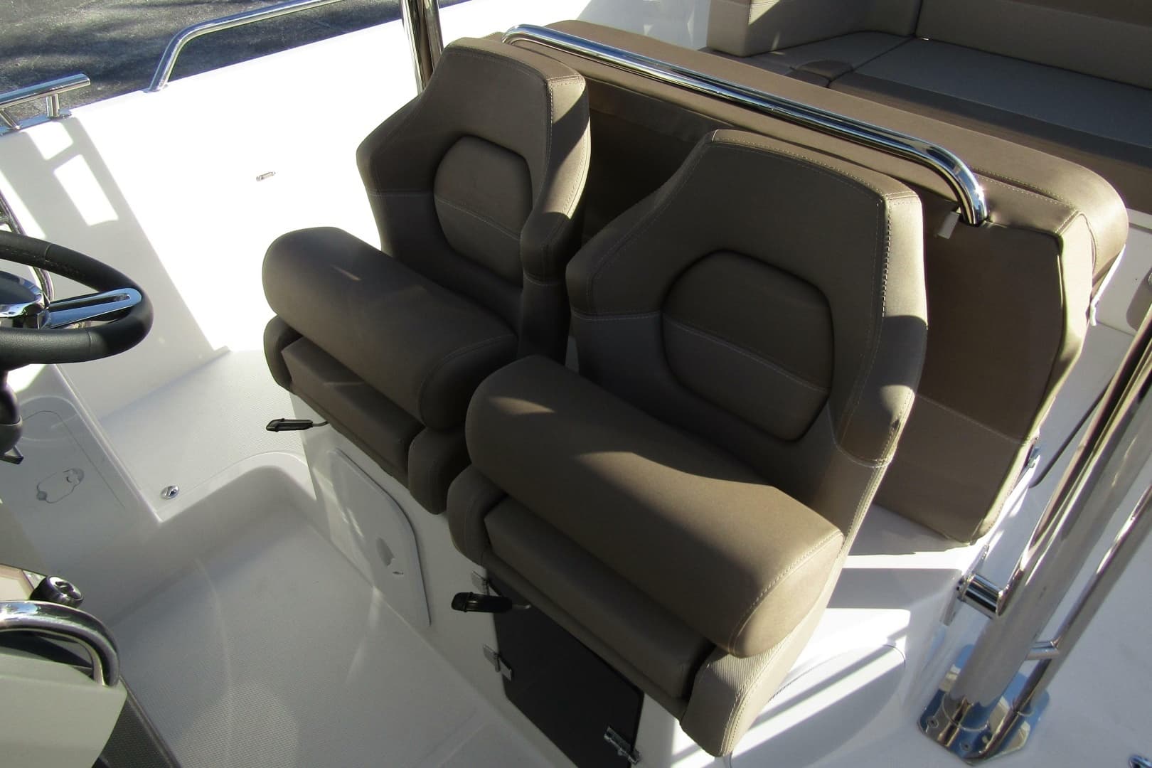 2025 Nimbus Tender 9 - Image 18