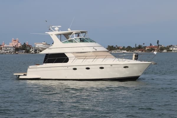 2005 Carver 46 Voyager - Image 1