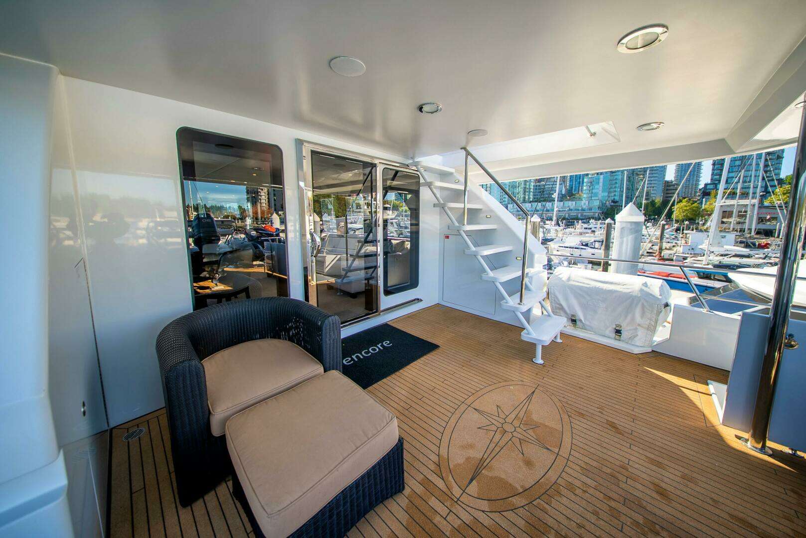 1992 Crescent Custom Yachts Custom - Image 32