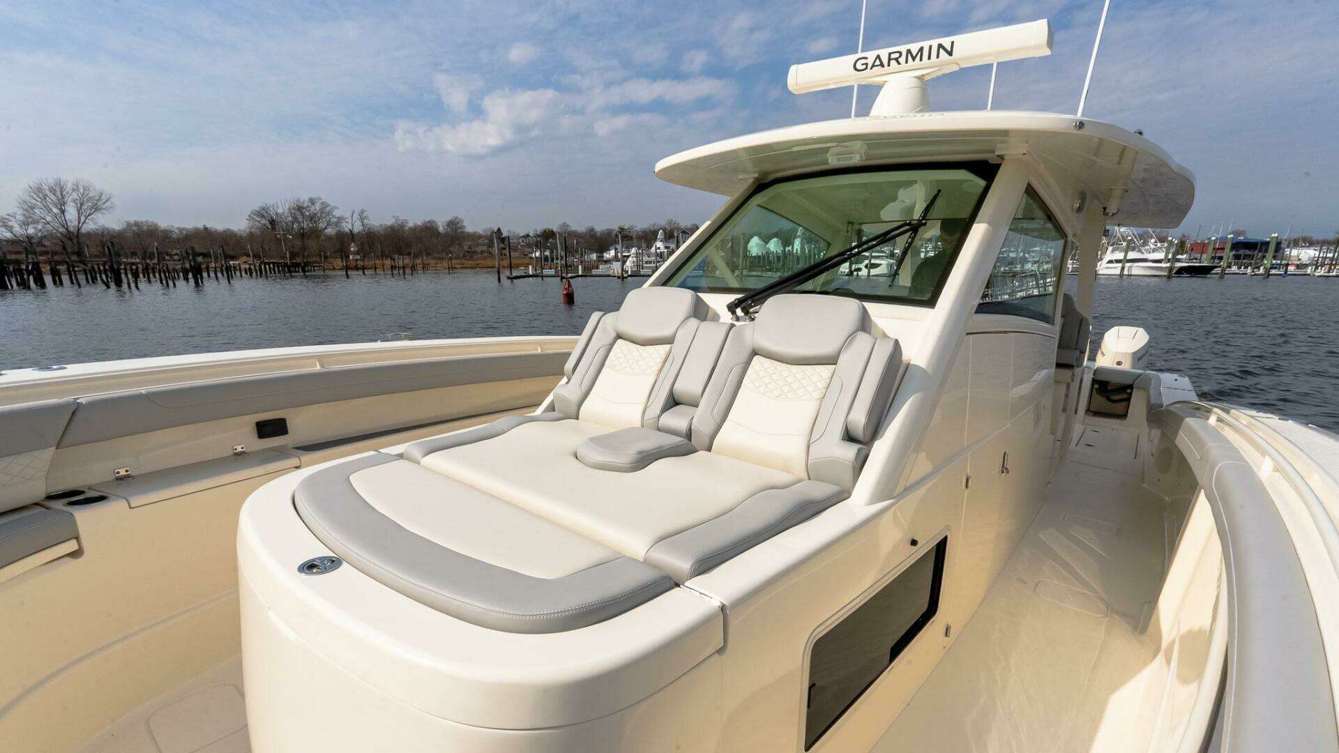 2025 Scout 425 LXF - Image 47