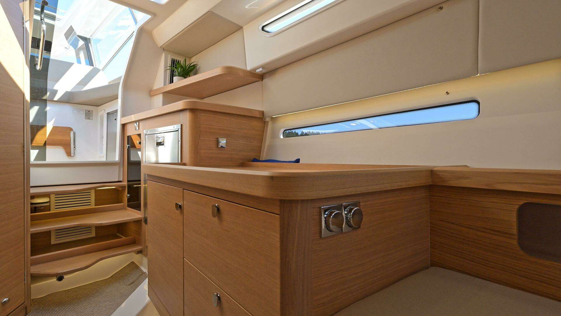 2025 Nimbus W11 - Image 27