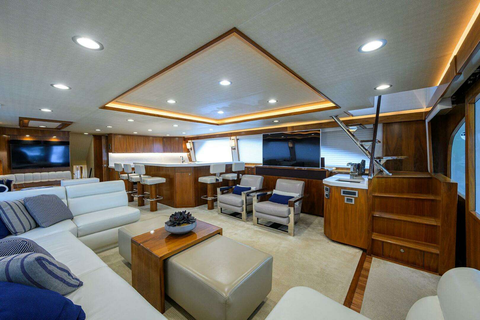 2017 Viking 92 Enclosed Bridge - Image 35