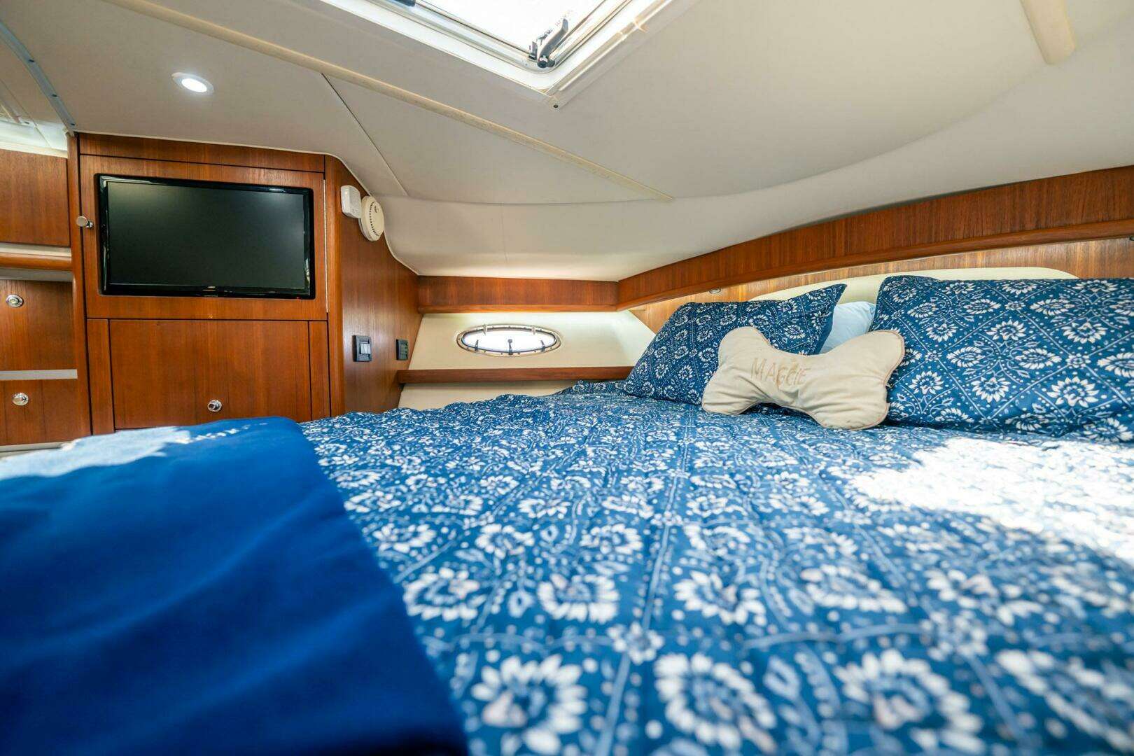 2005 Tiara Yachts 3200 Open - Image 18
