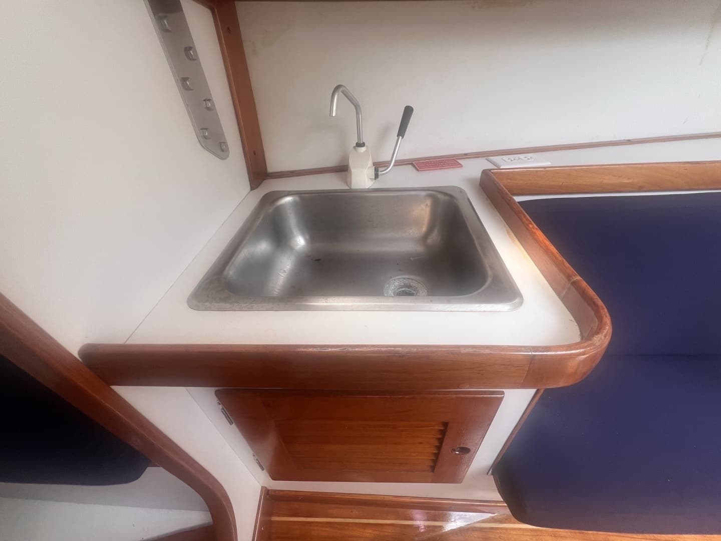 1998 Alerion Express - Image 28