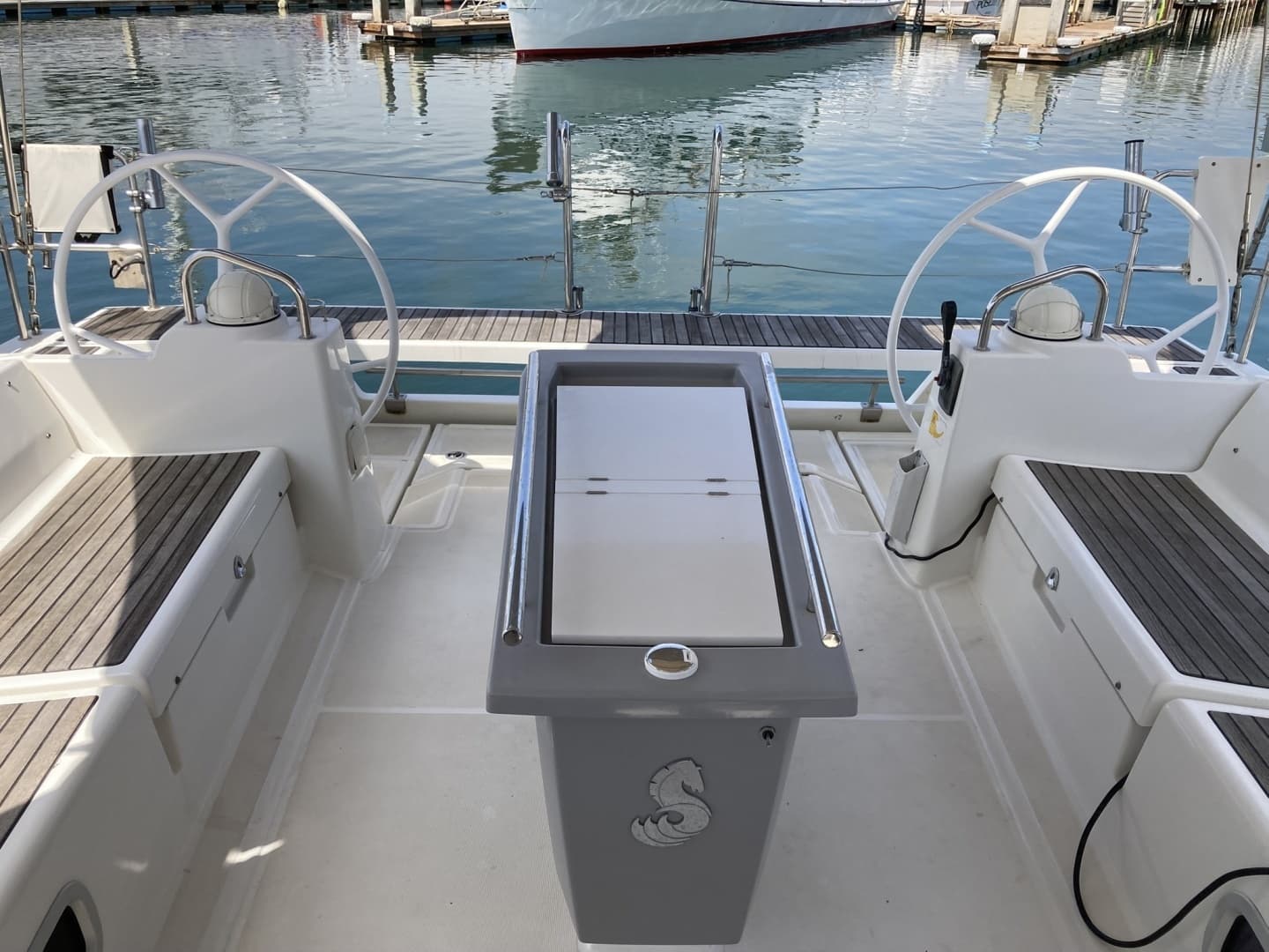 2018 Beneteau Oceanis 48 - Image 16