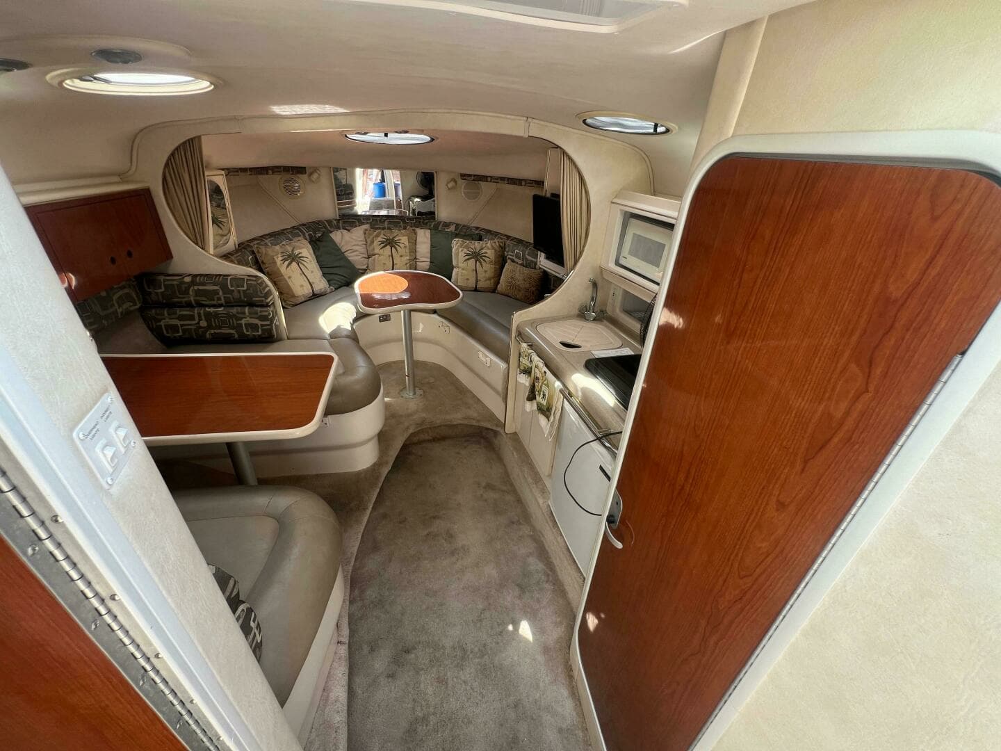 2000 Monterey 302 Cruiser - Image 32