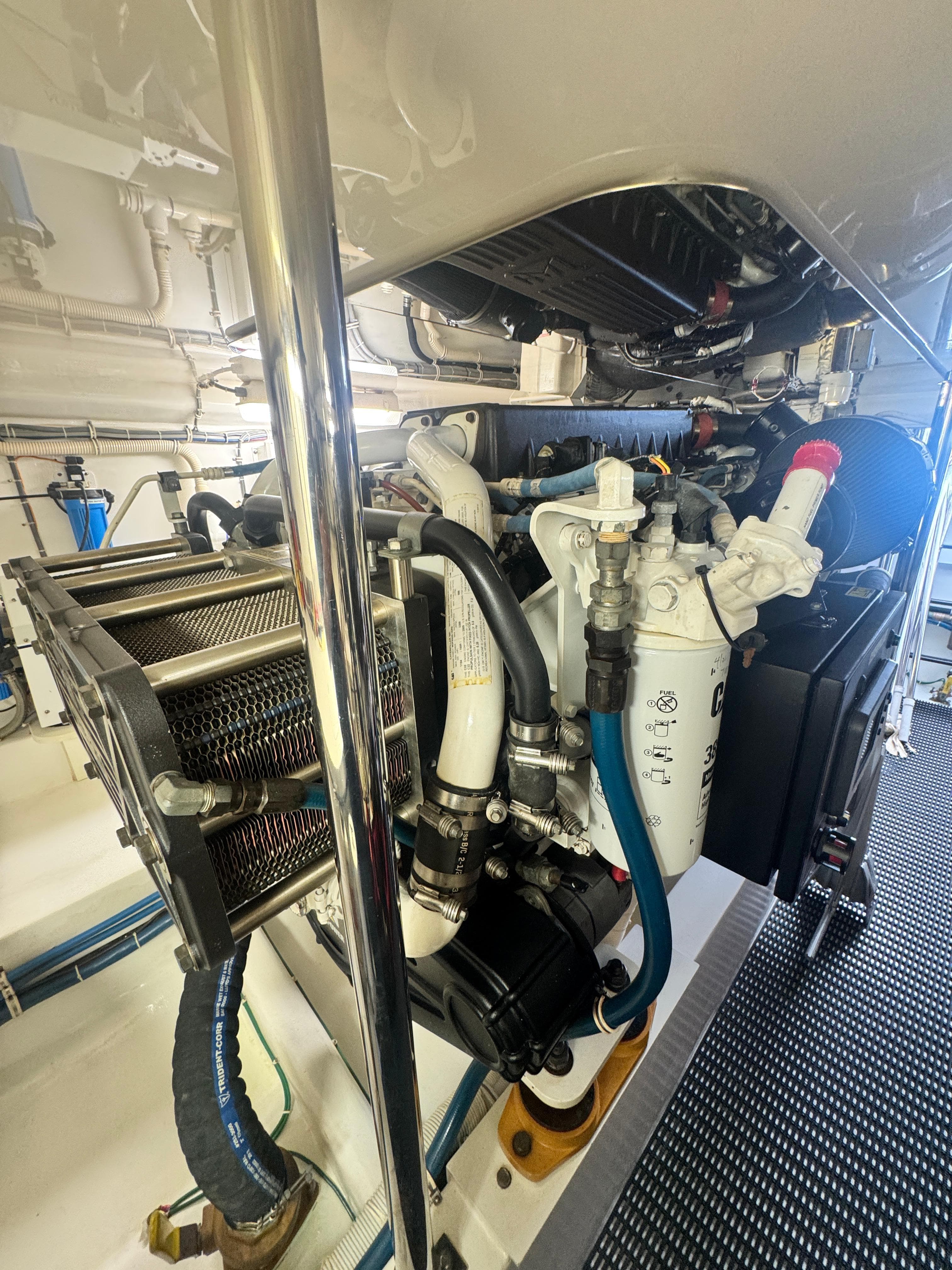 2011 Hatteras 60 Convertible - 109