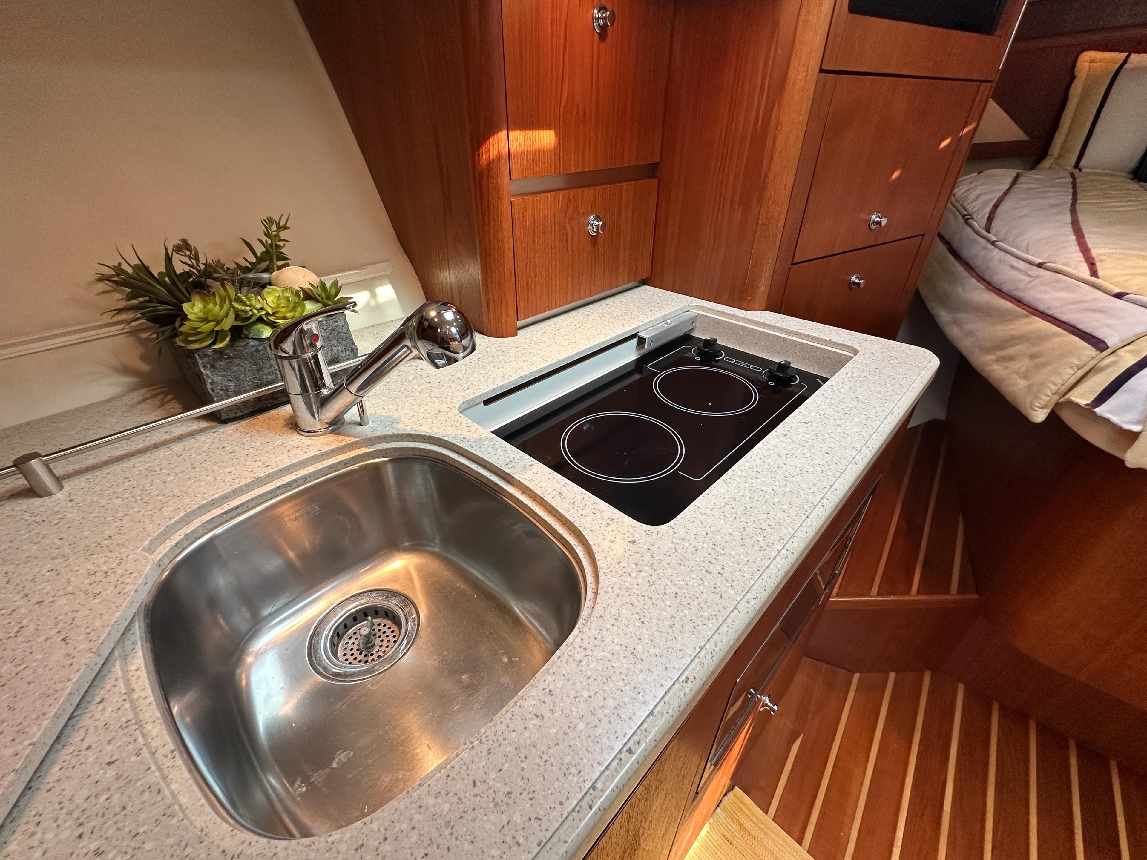 2006 Tiara Yachts 3200 Open - 51