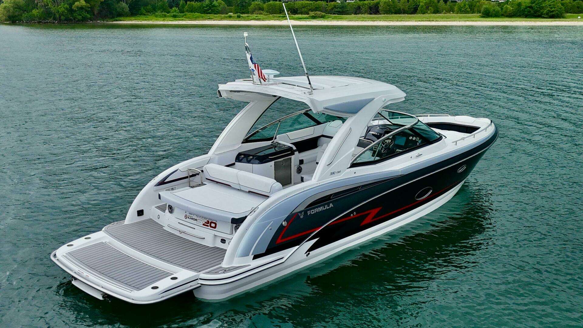 2024 Formula 350 Crossover Bowrider - Image 17