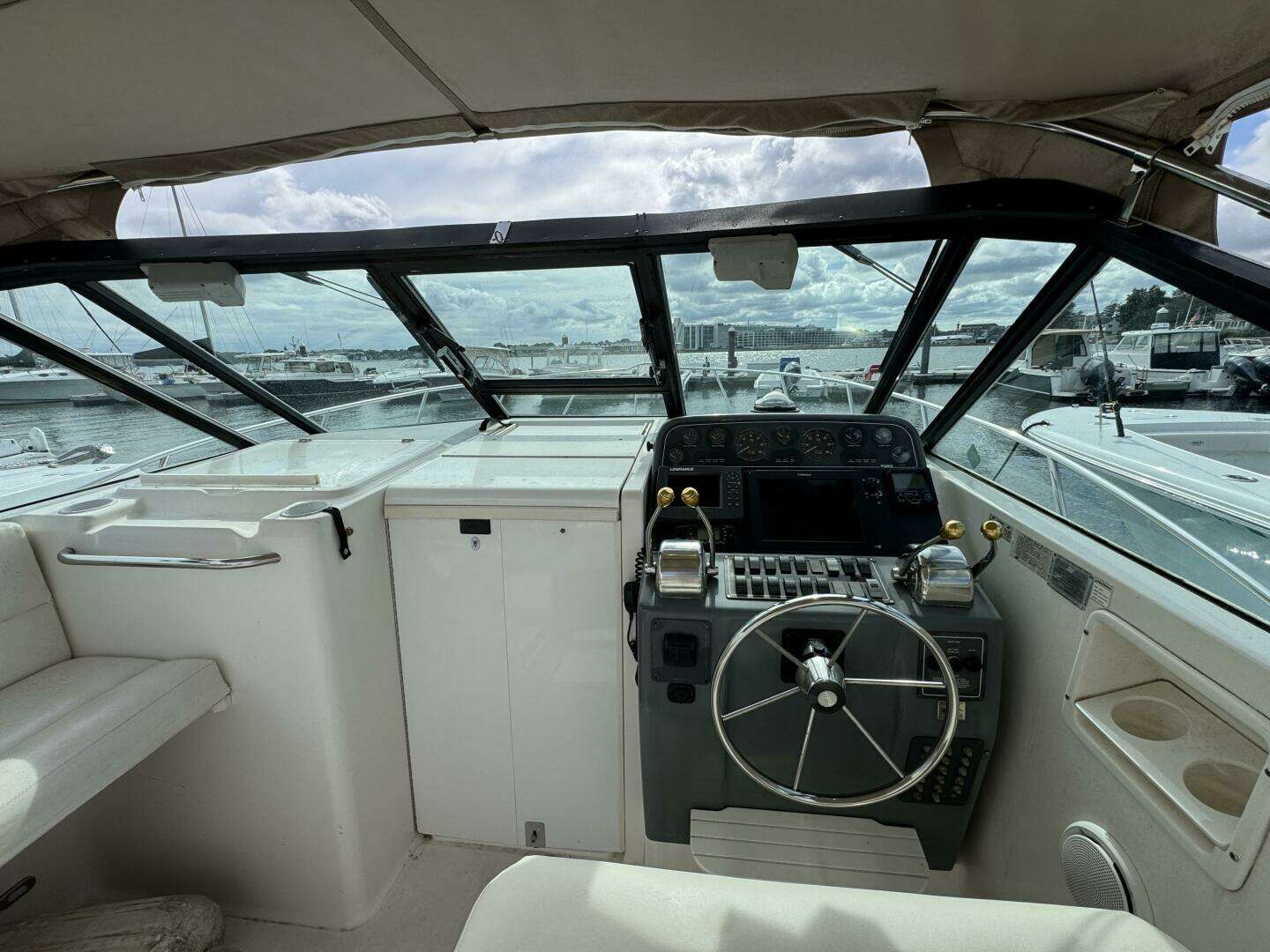 1999 Tiara Yachts 2900 Open - Image 22