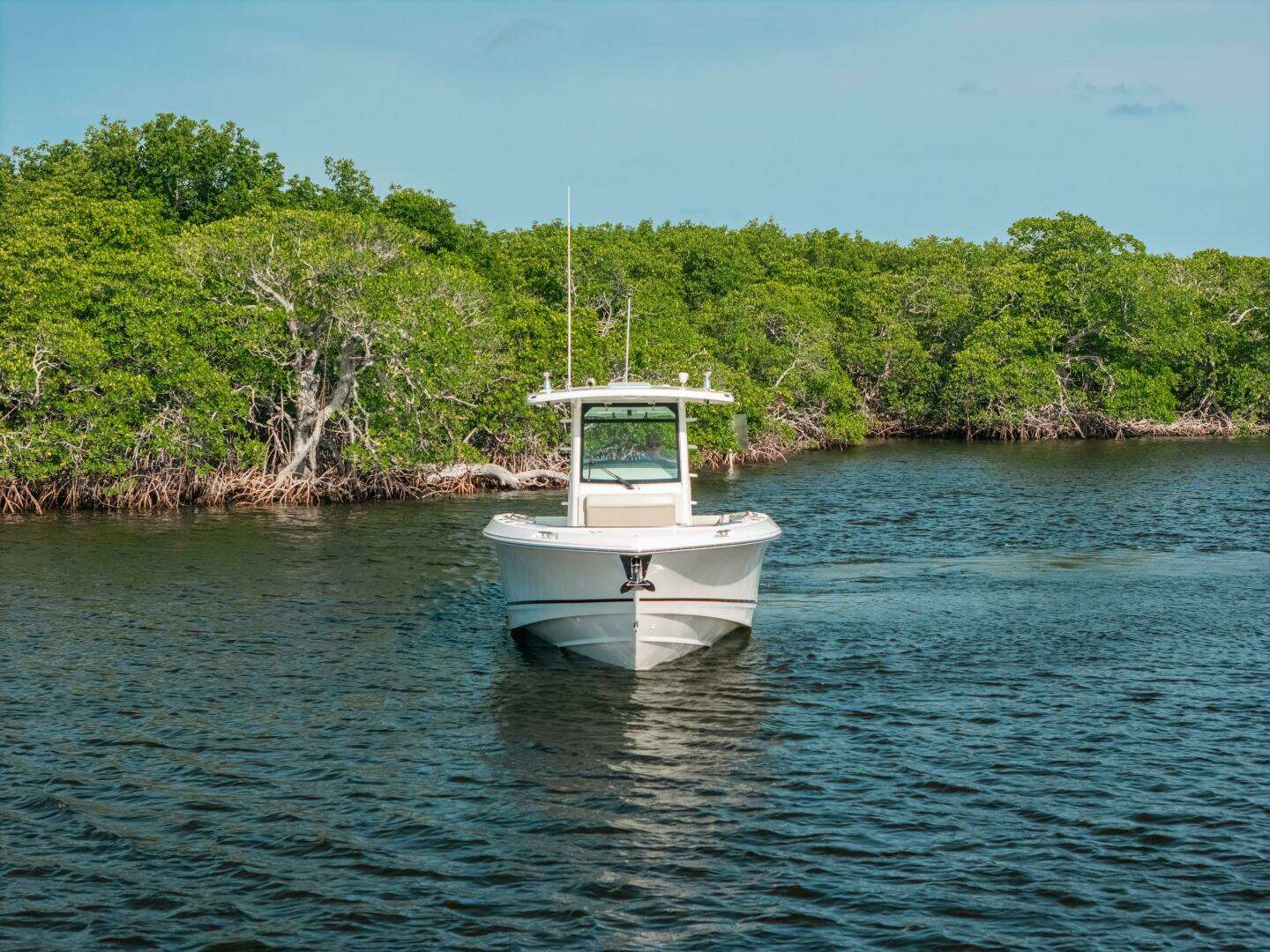 2019 Boston Whaler 330 Outrage - Image 2
