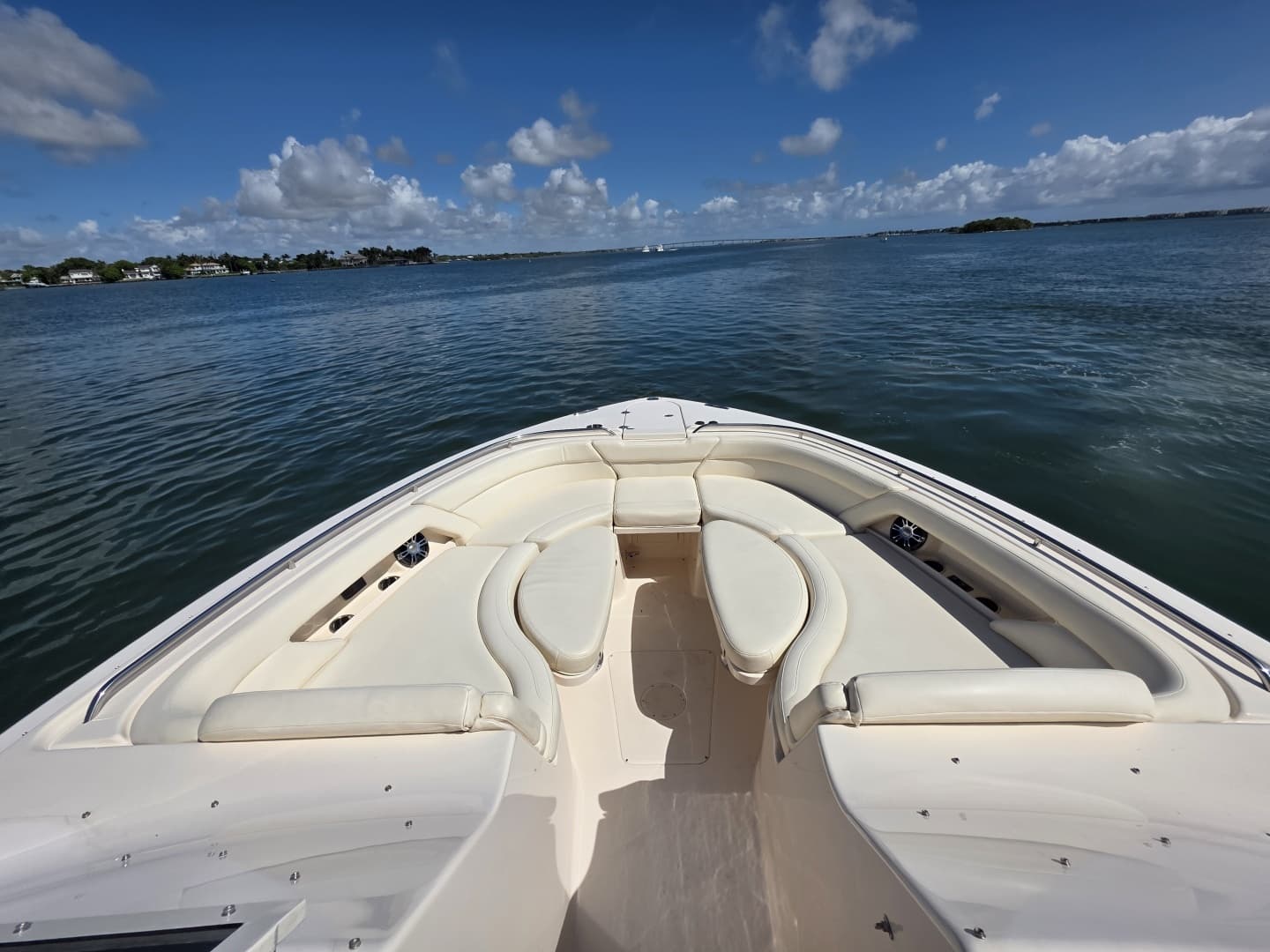 2019 Grady-White Freedom 375 - Image 21