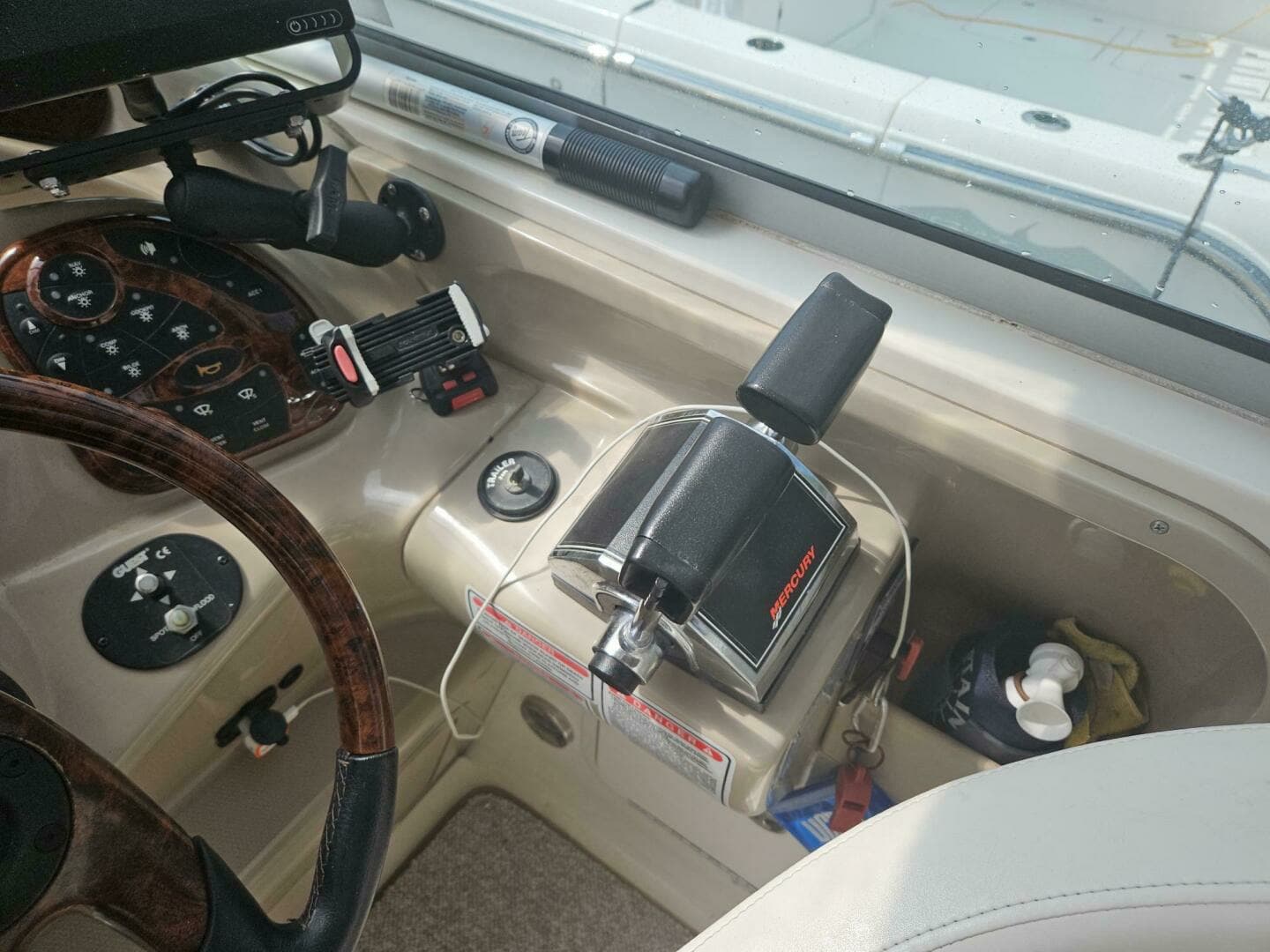 2004 Sea Ray — - Image 17