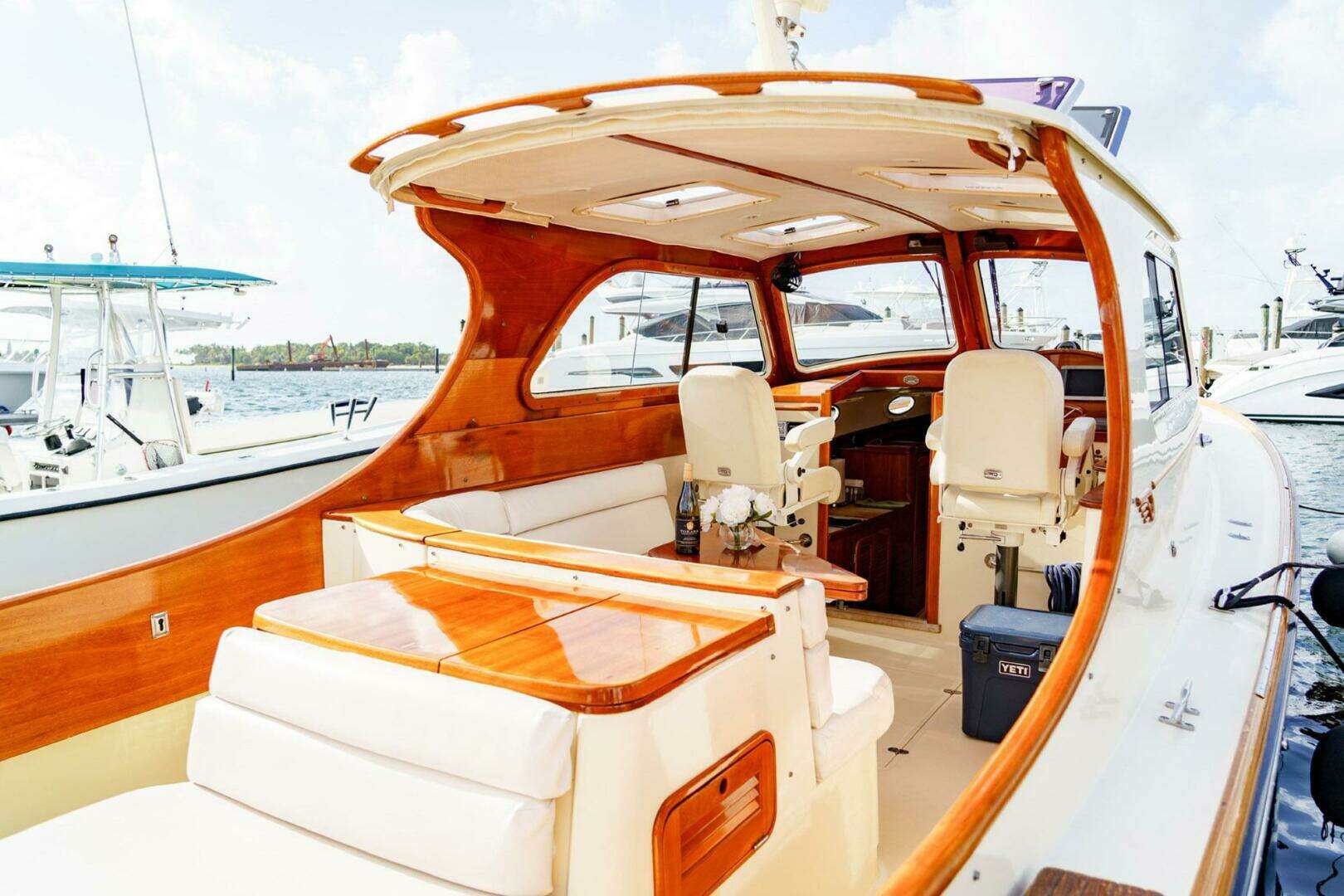 2003 Hinckley Picnic Boat EP - Image 16