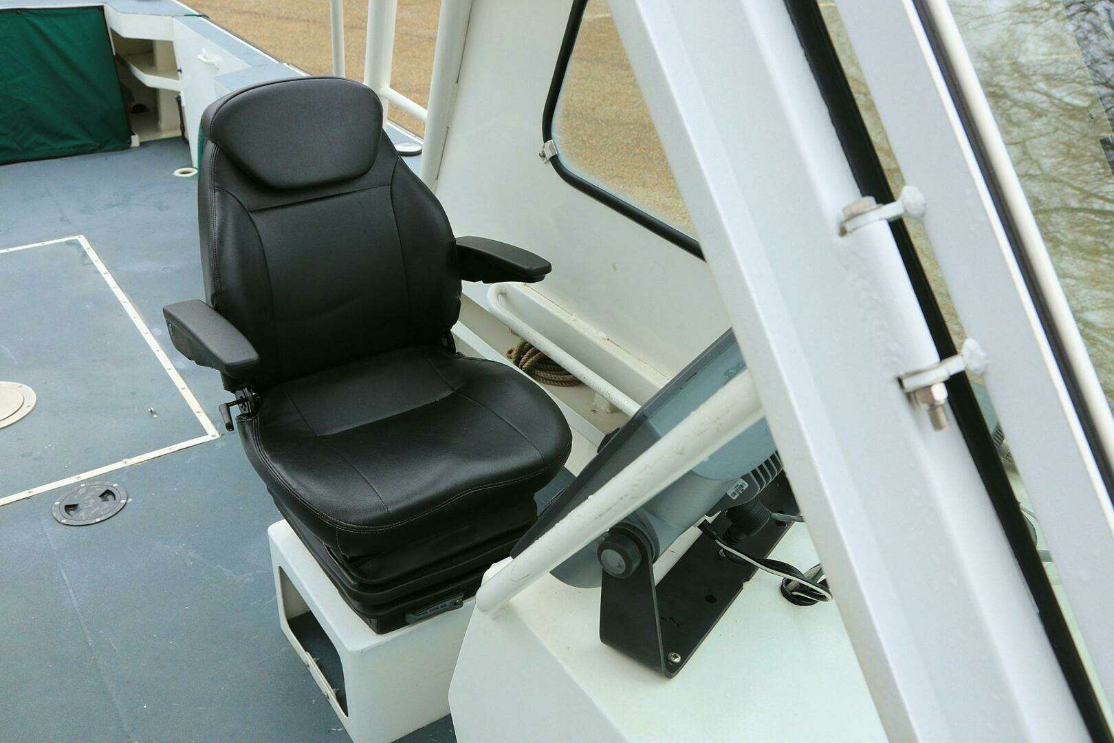 2002 SeaArk 25 V Commander SAMA 365 - Image 141