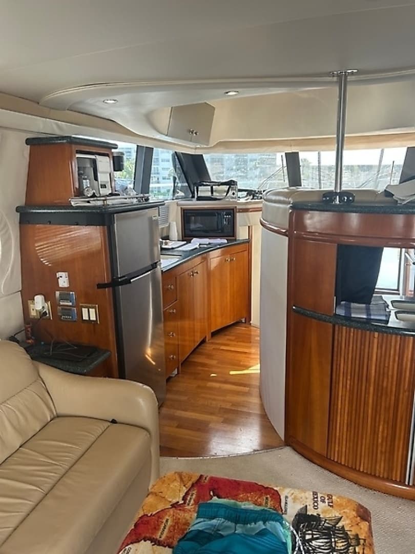 2000 Carver 450 Voyager Pilothouse - Image 23