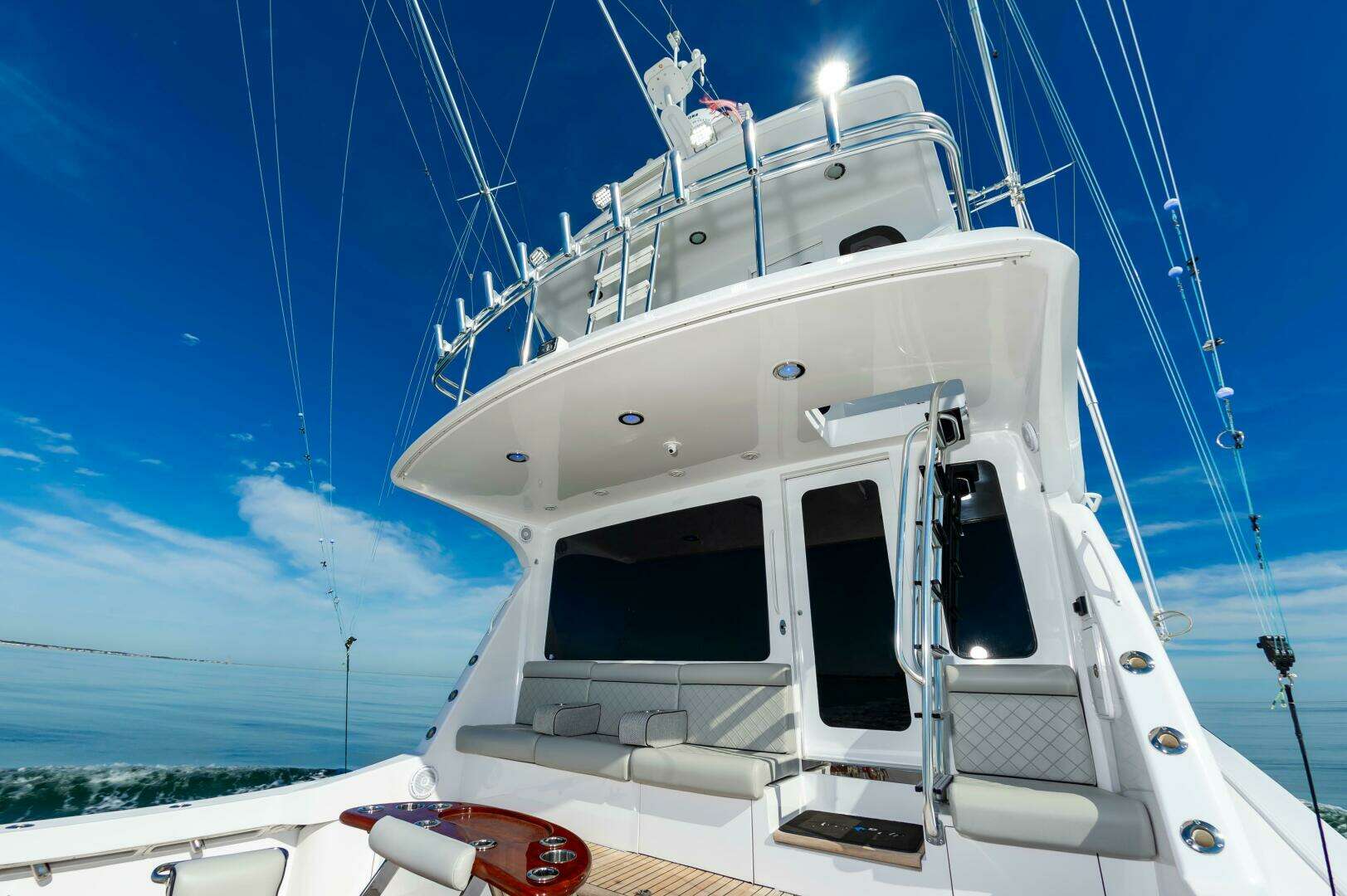 2008 Hatteras 64 Enclosed Bridge - Image 33