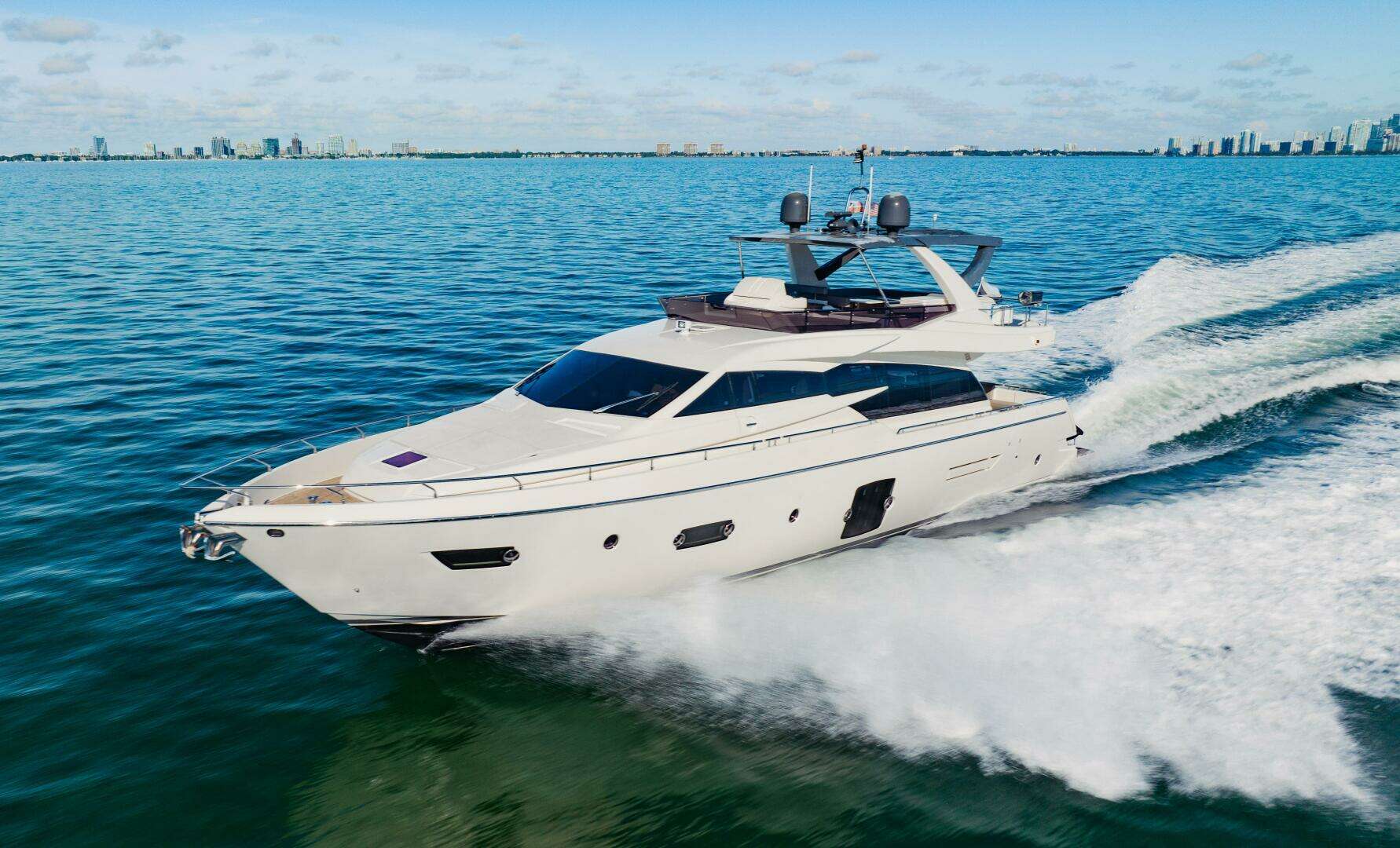2017 Ferretti Yachts 750 - Image 3