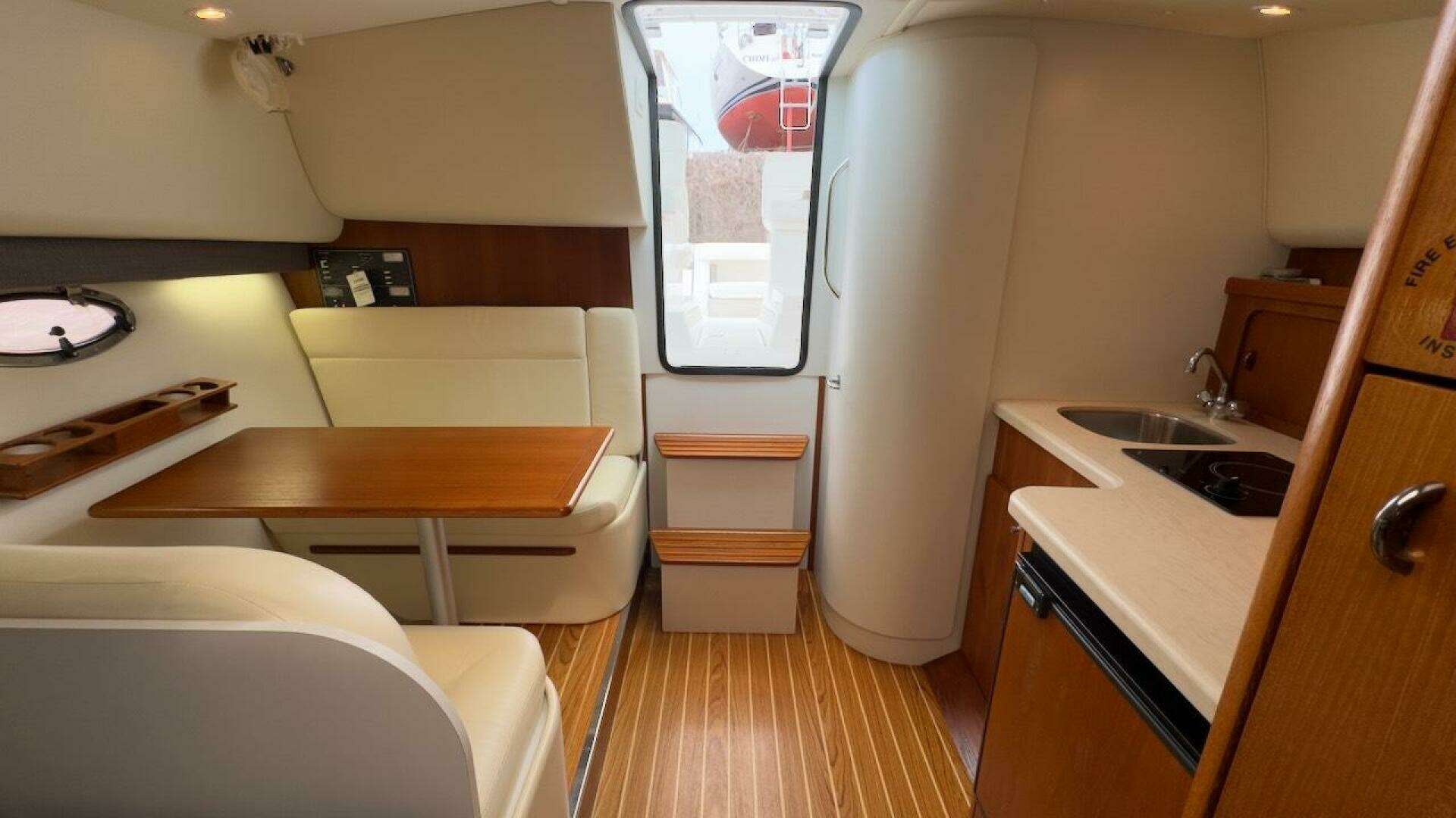 2005 Tiara Yachts 2900 Open - Image 34