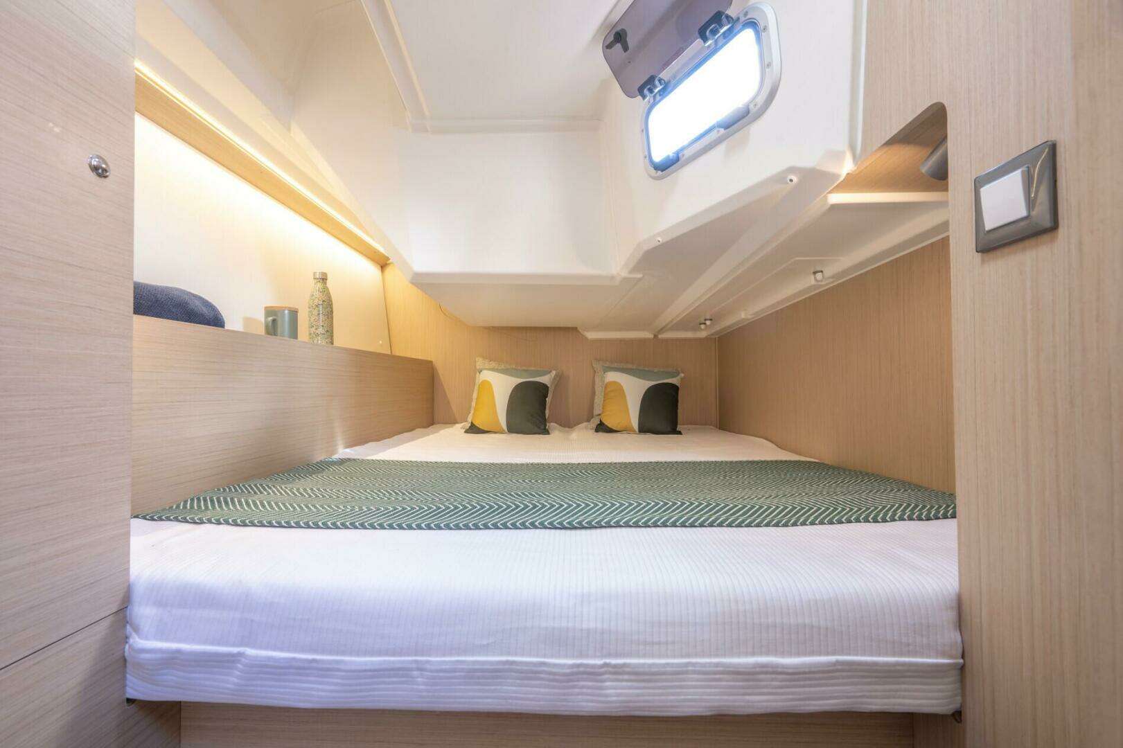 2026 Beneteau Oceanis 37.1 ELECTRIC - Image 10
