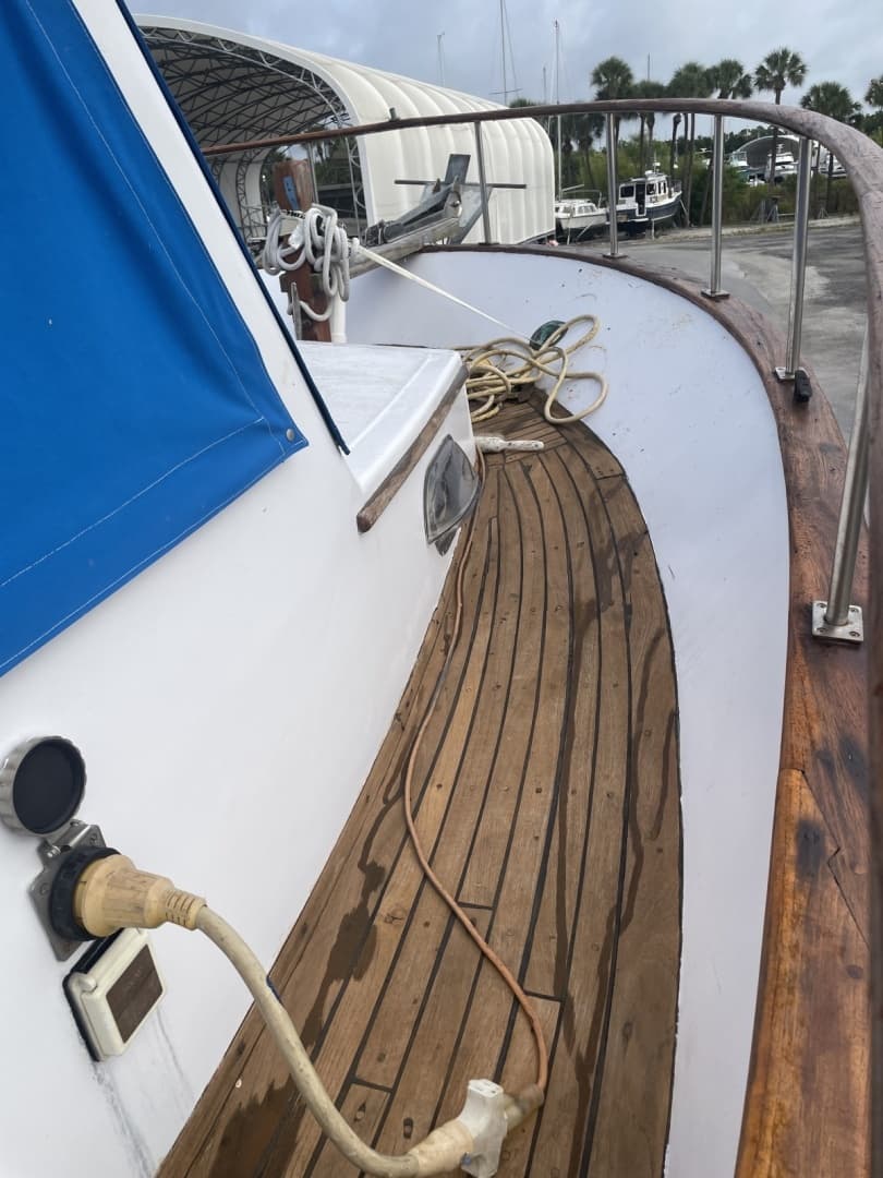 1981 Albin 36 Double Cabin - Image 15