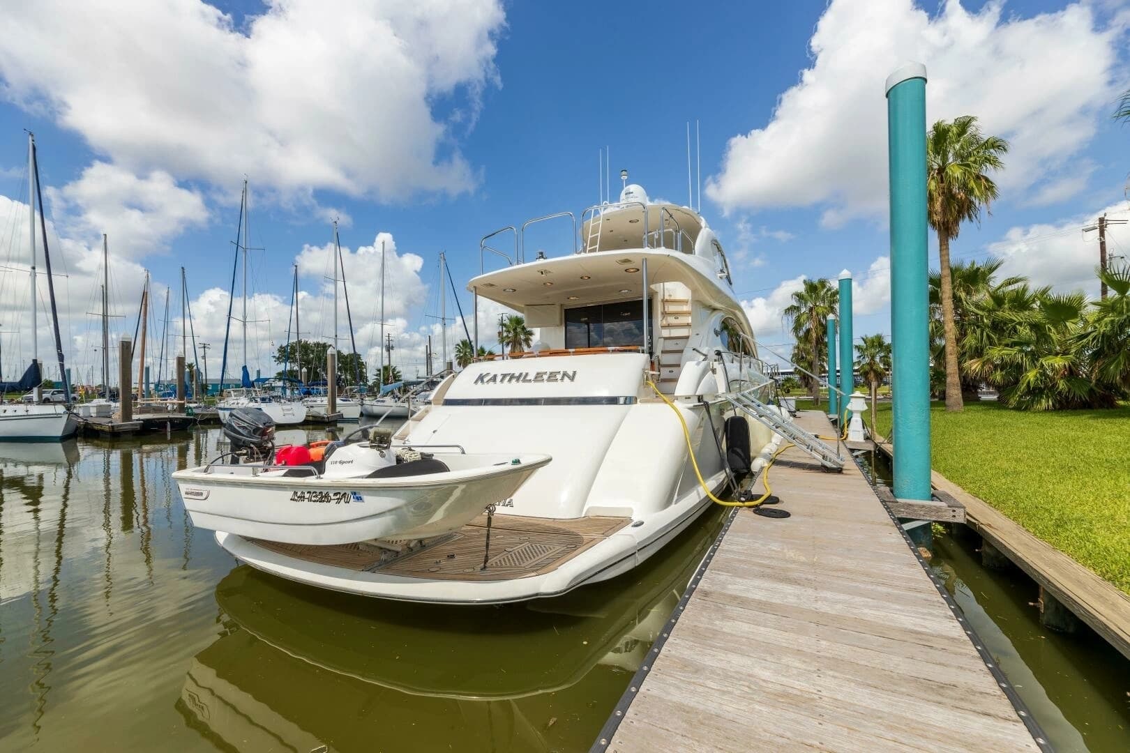 2007 Lazzara Yachts 74 Motor Yacht - Image 88