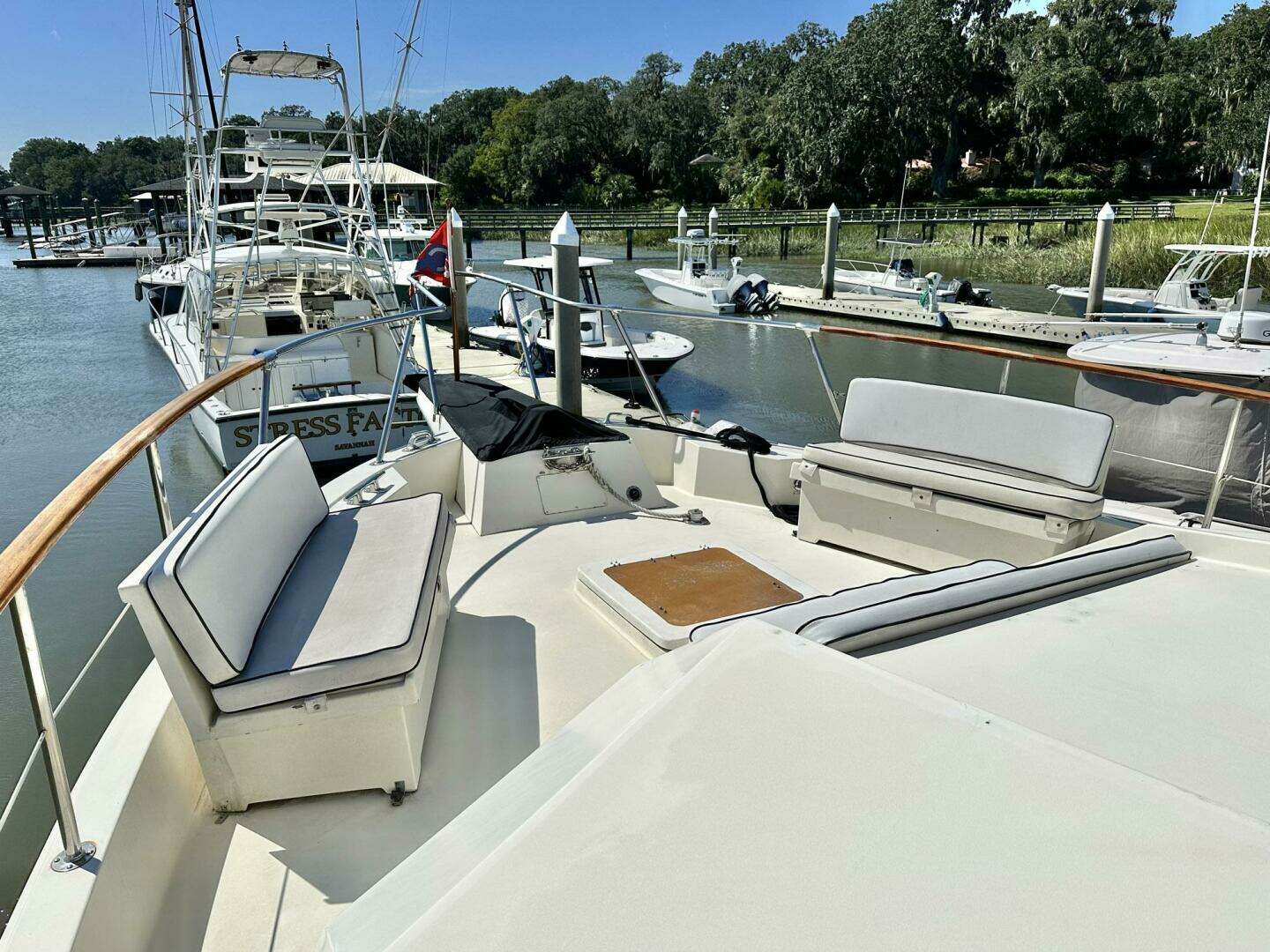 1987 Hatteras 54 MotorYacht - Image 27
