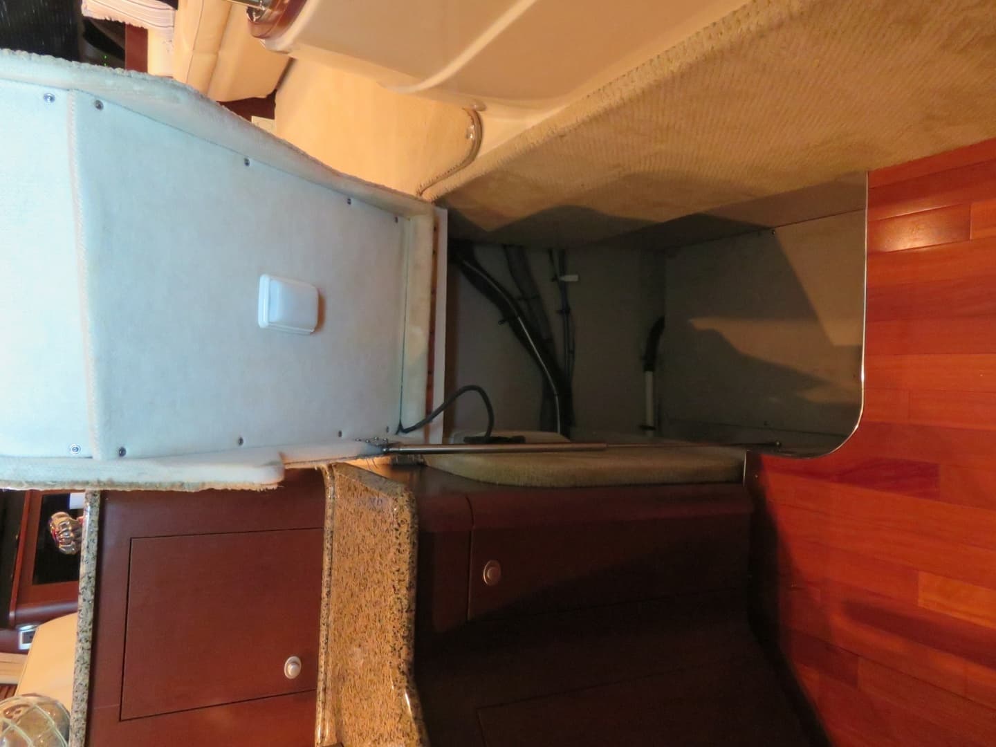 2007 Sea Ray 44 Sedan Bridge - Image 19