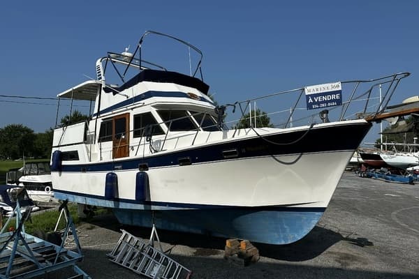 1990 Marine Trader — - Image 1