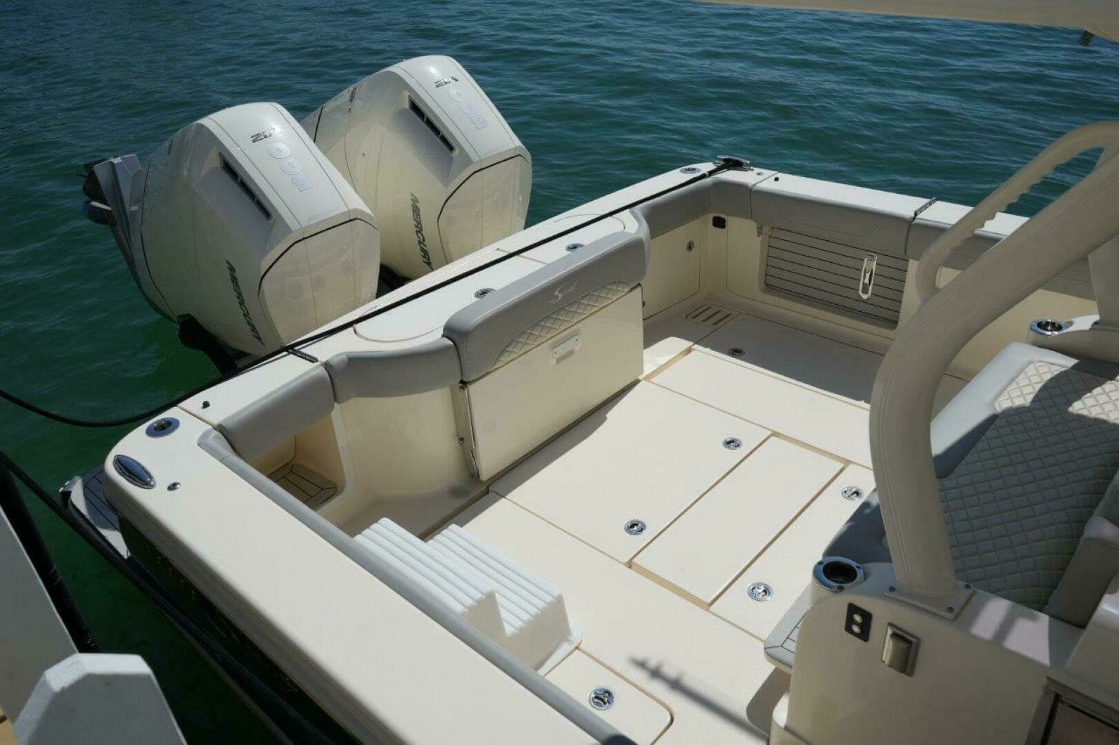 2022 Scout 380 LXF - Image 8