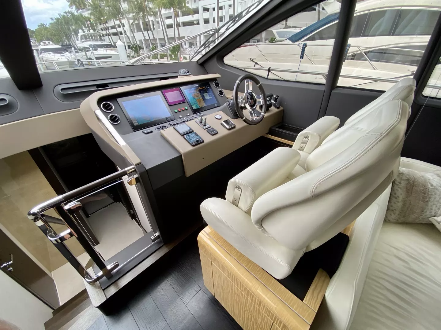 2018 Azimut Flybridge - Image 71