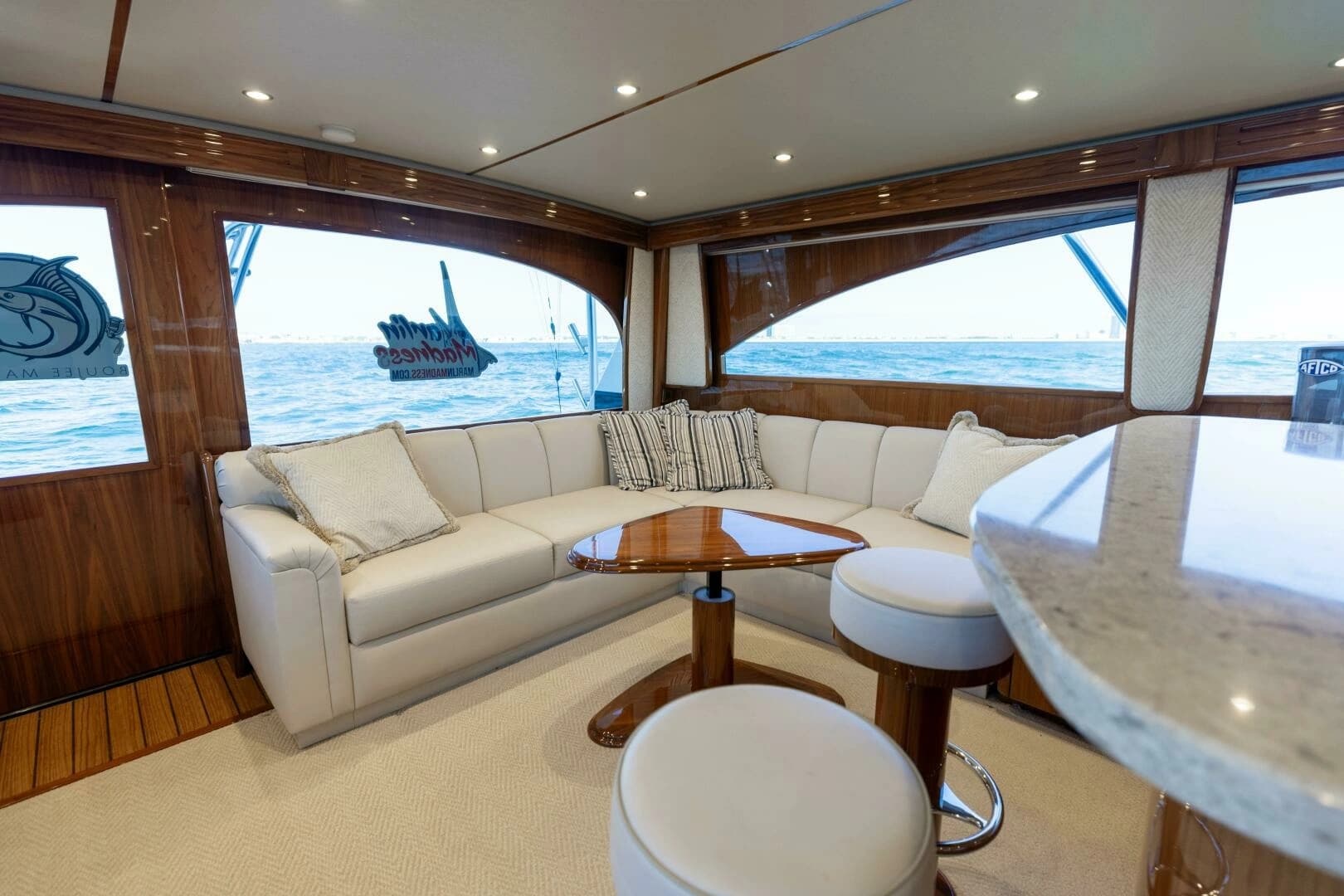2020 Viking 62 Convertible - Image 6
