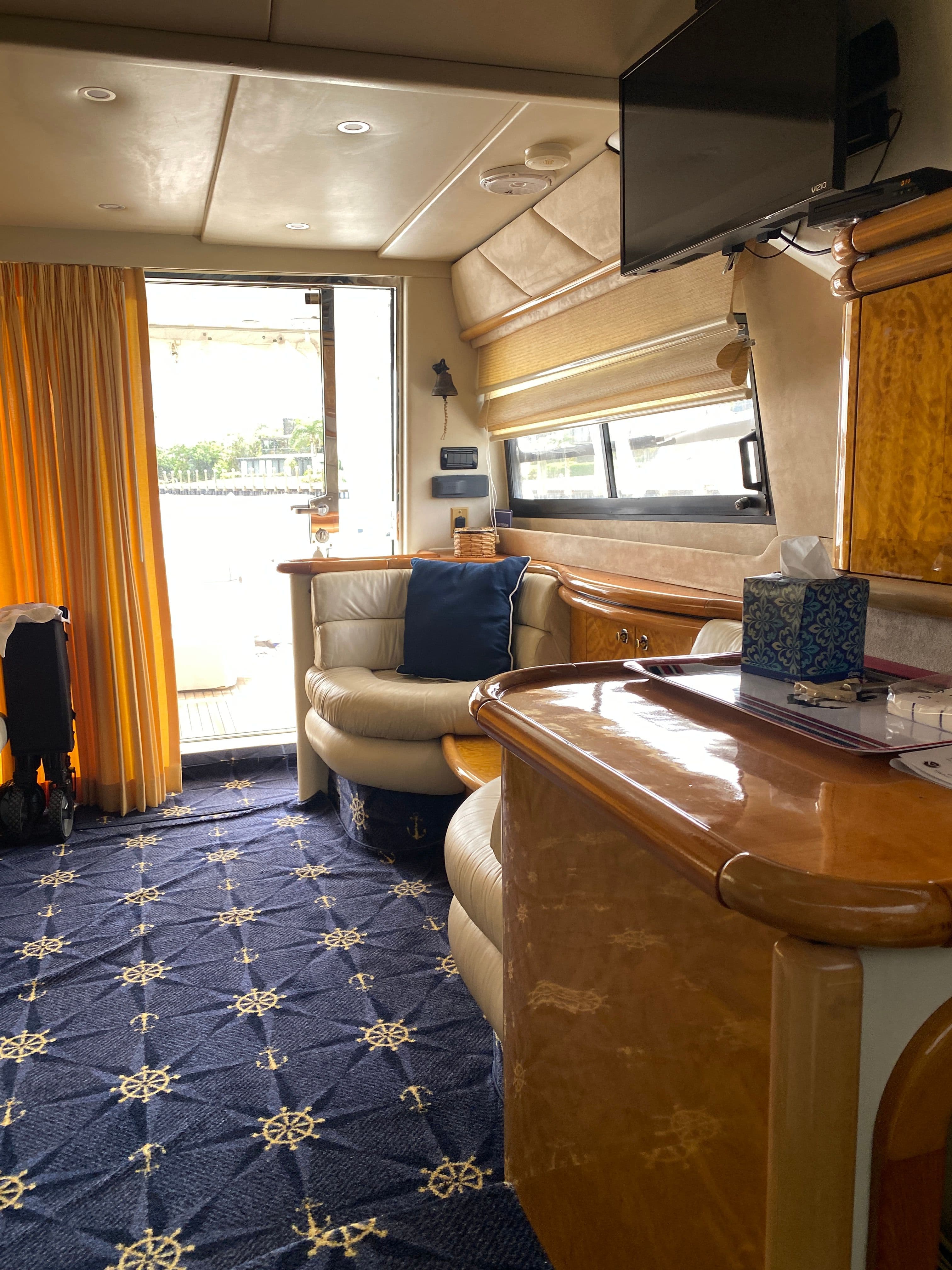 Interior of a 1997 Sunseeker MANHATTAN yacht with luxurious design.