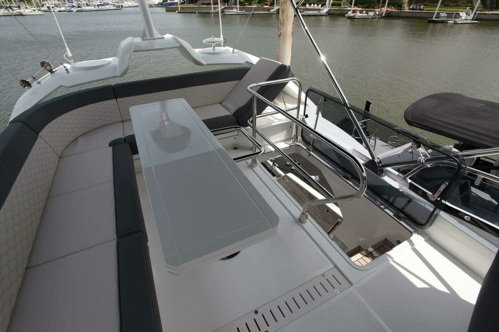 2025 Galeon — - Image 62
