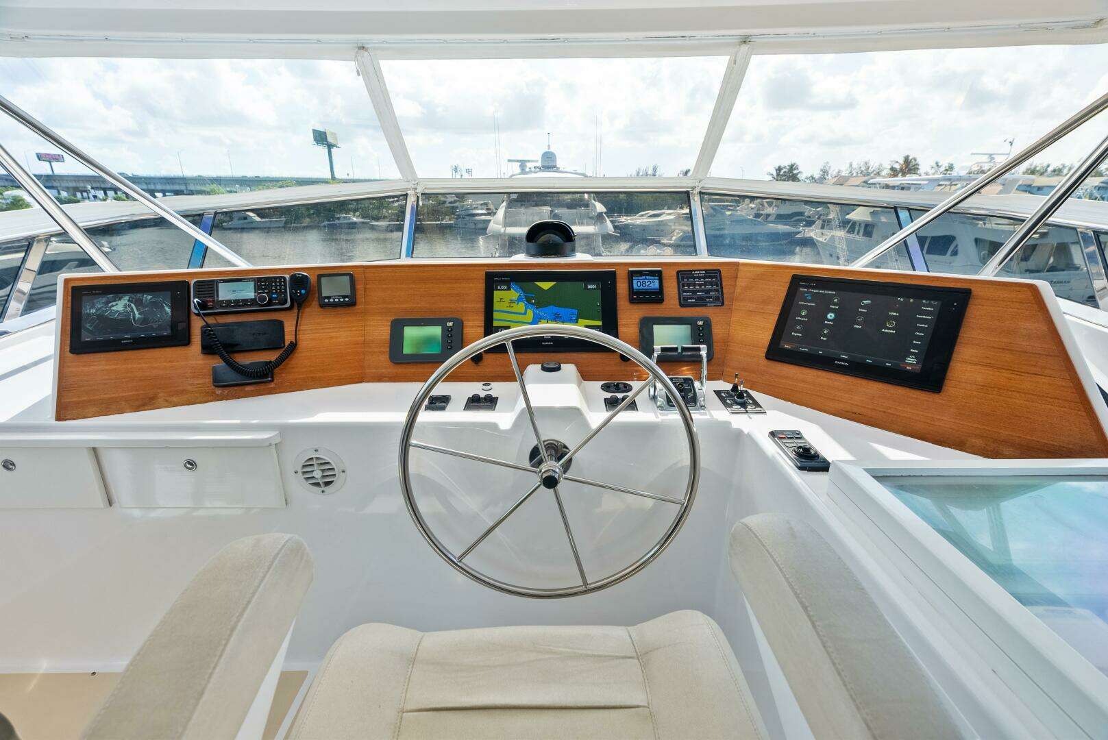 2005 Grand Banks 72 Aleutian RP - Image 163