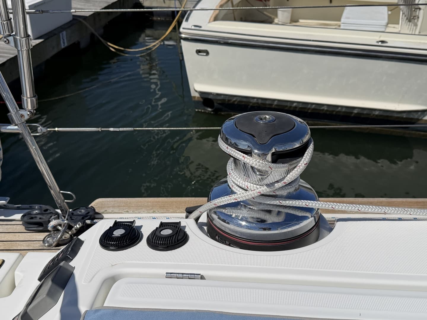 2016 Beneteau 48 - Image 18