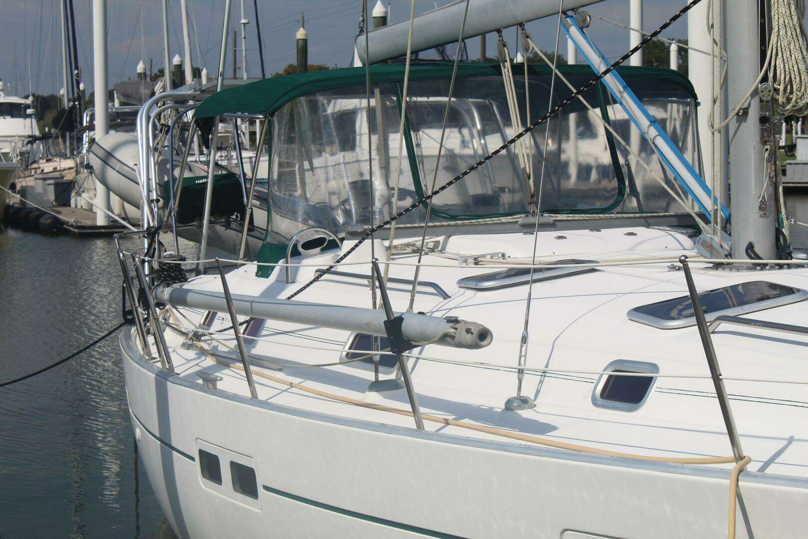 2001 Beneteau 411 - Image 5
