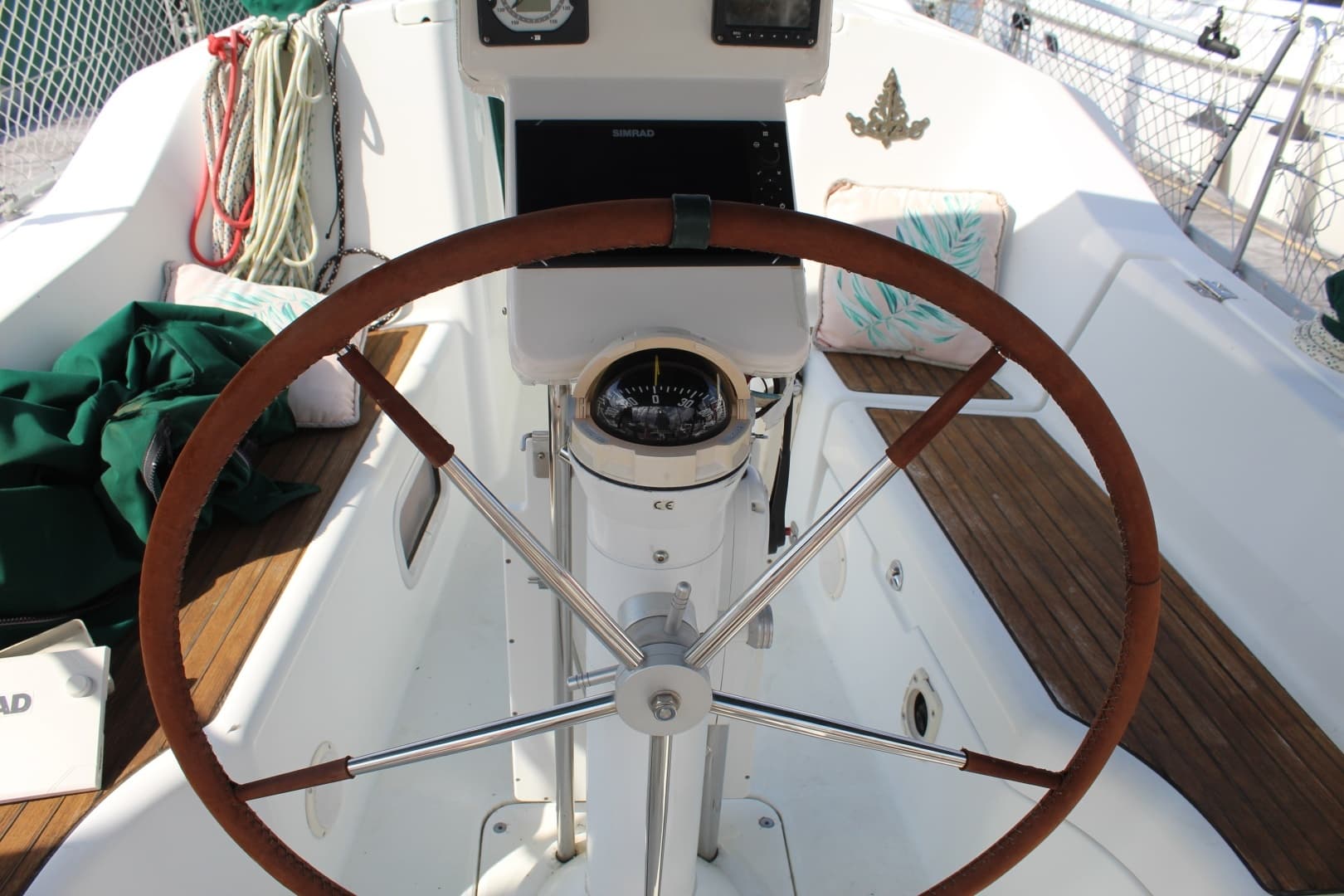 2007 Beneteau 323 - Image 8