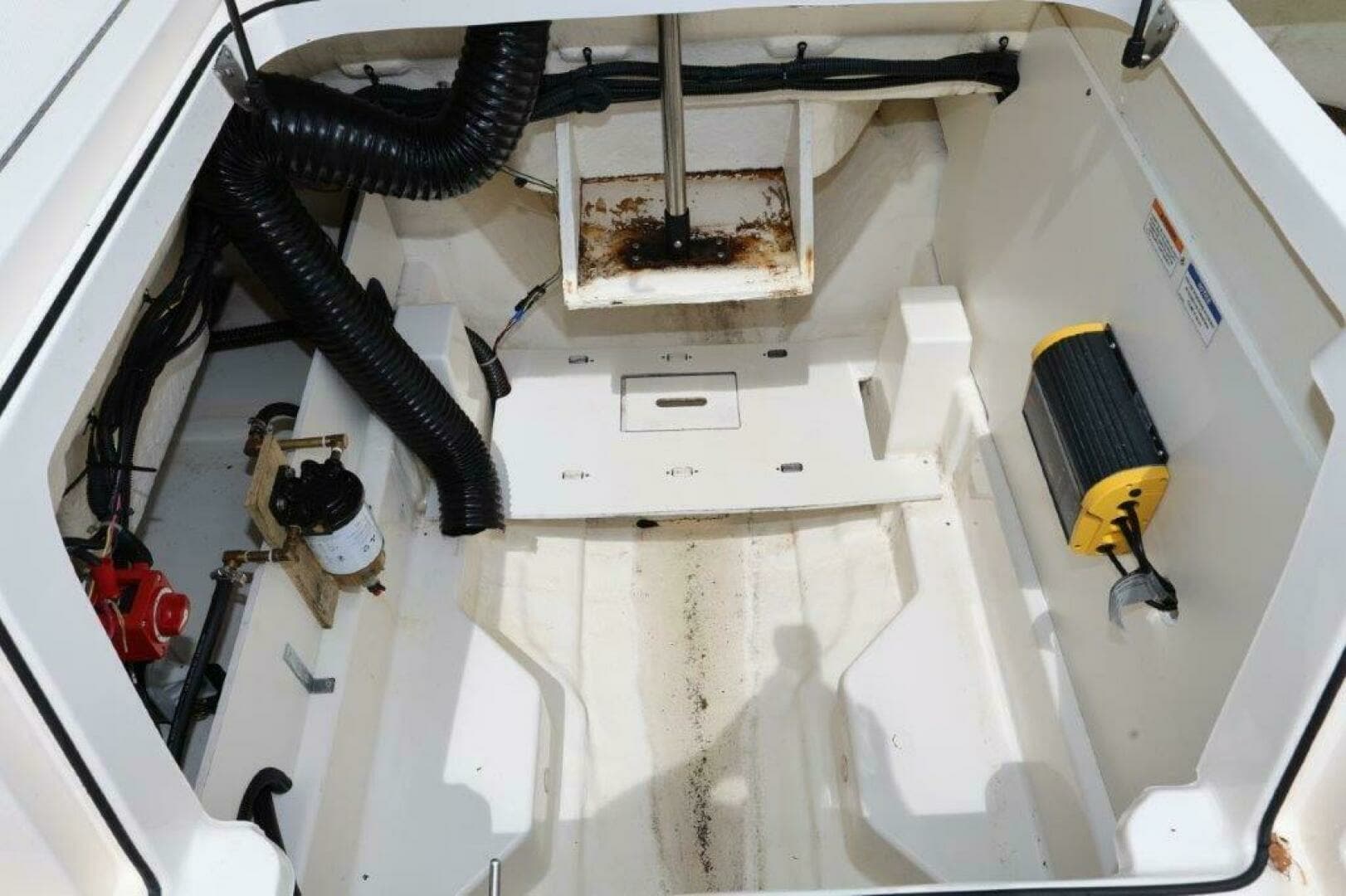 2019 Bayliner VR5 Bowrider OB - Image 5